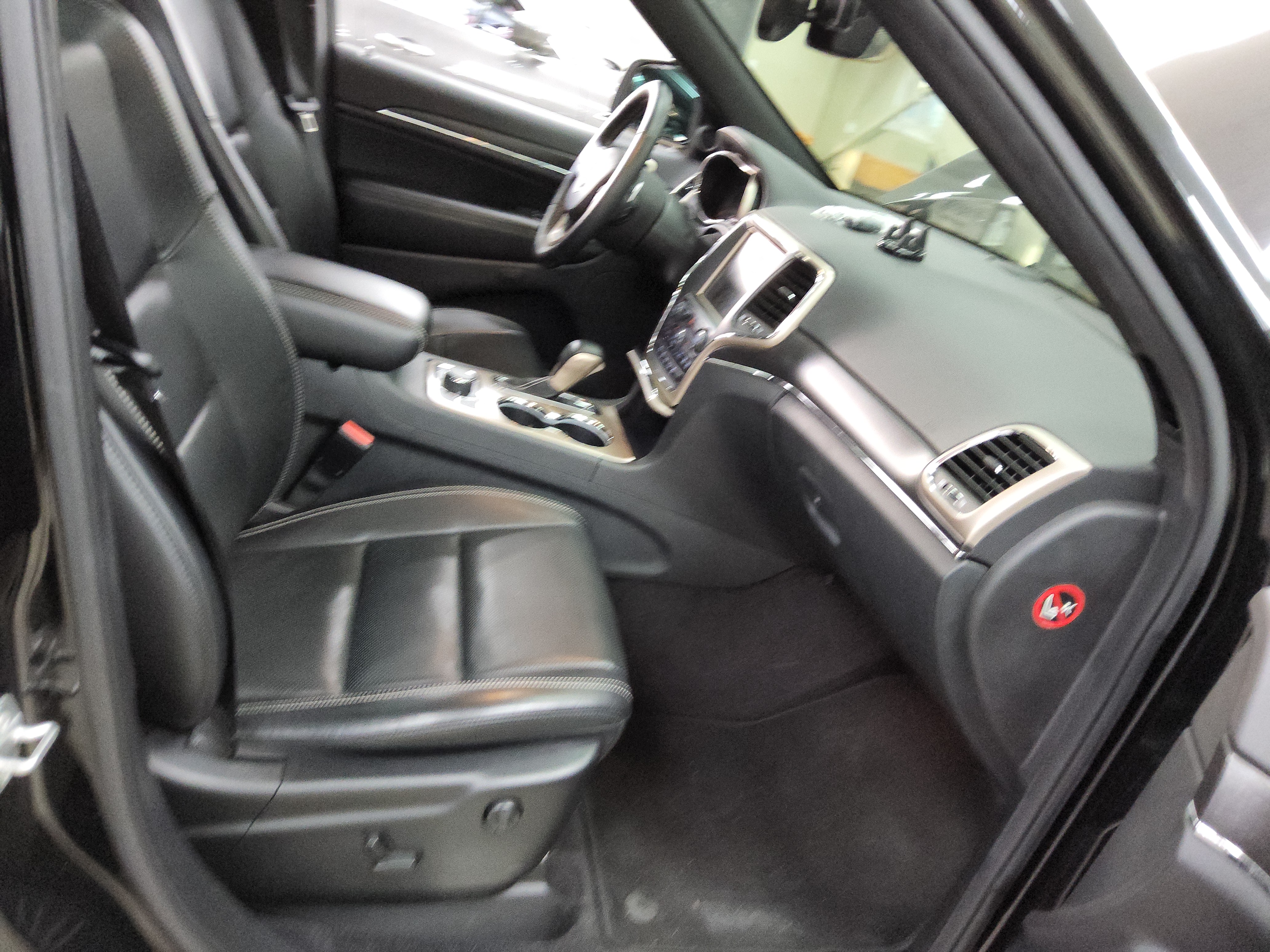 2017 - Jeep Grand Cherokee