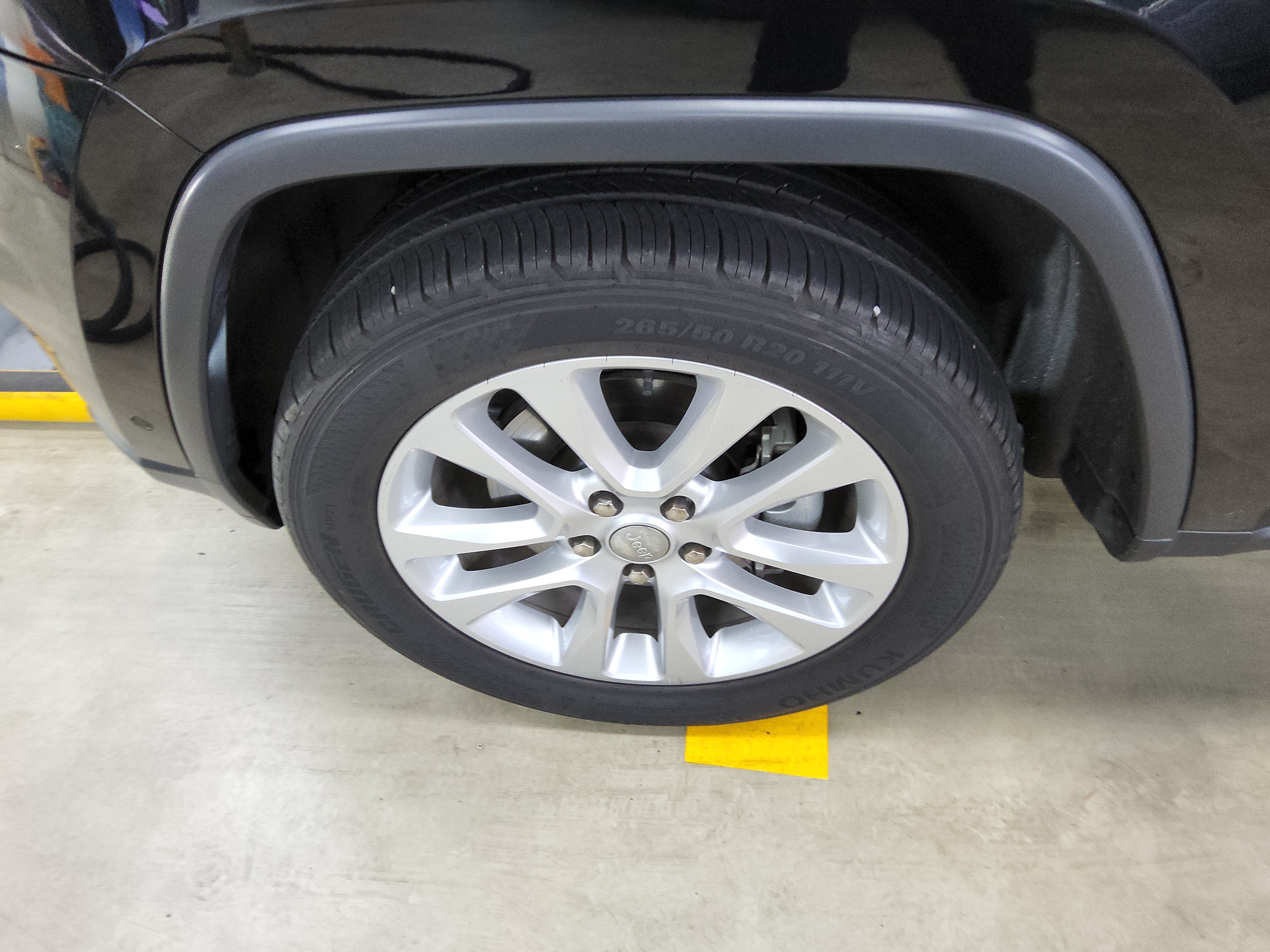 2017 - Jeep Grand Cherokee