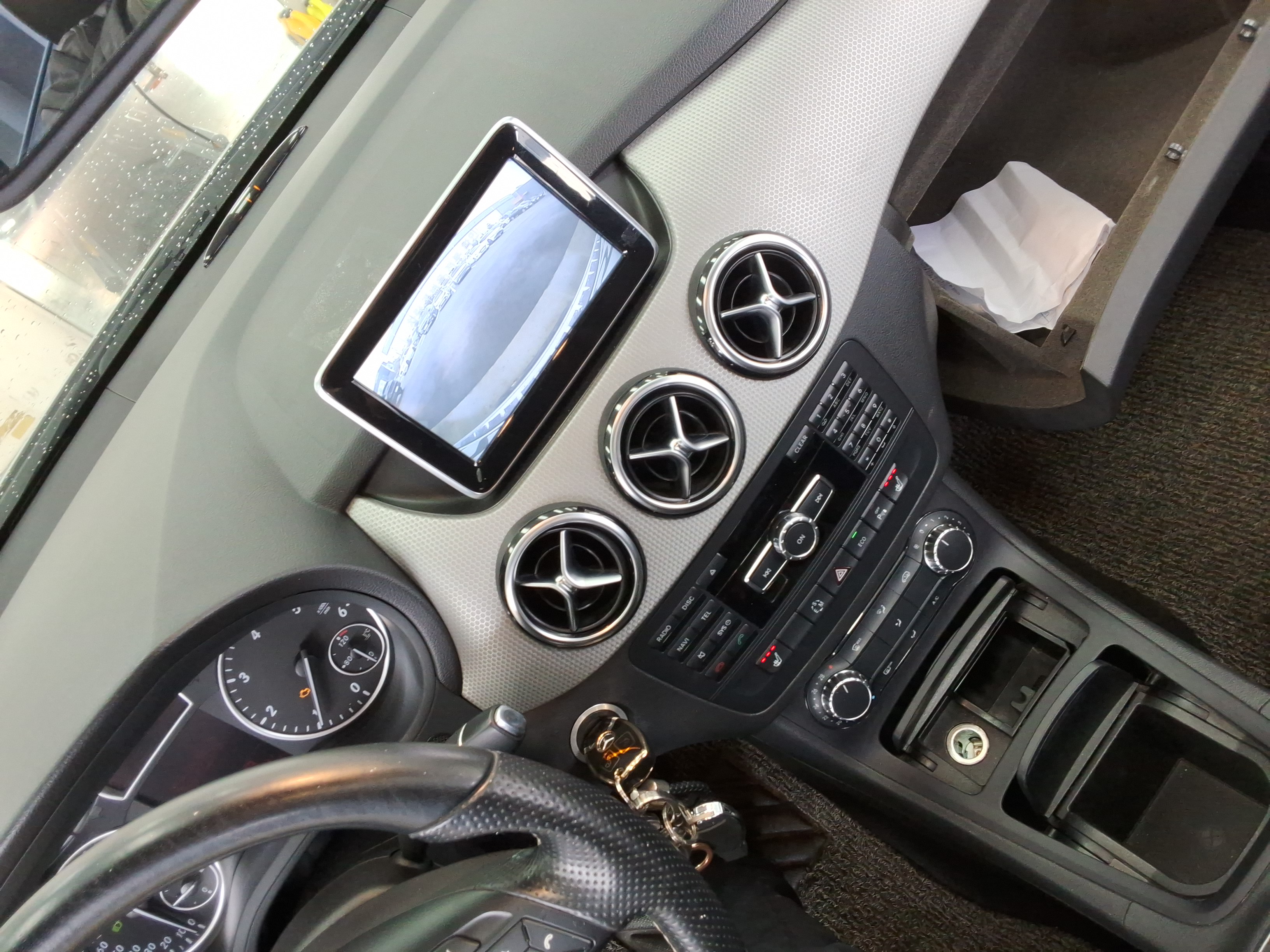 2013 - Mercedes-Benz B200