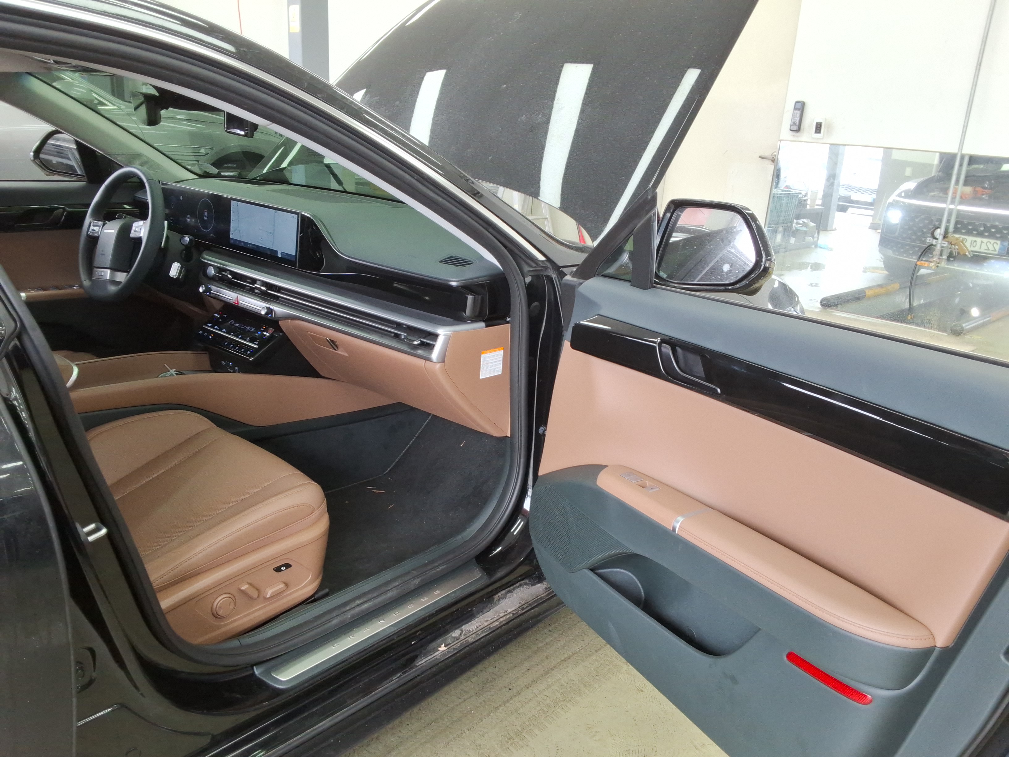 2025 - Hyundai Grandeur