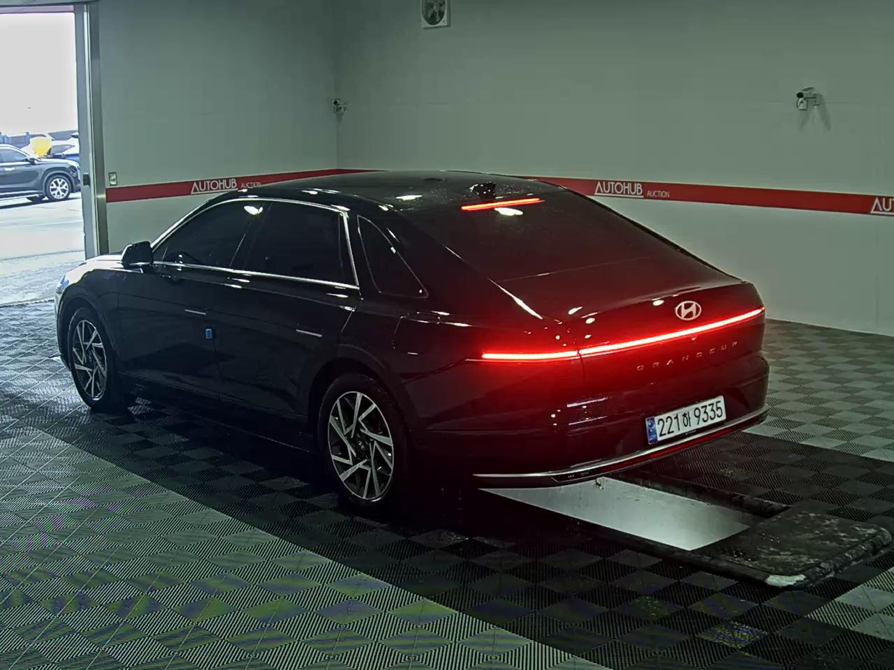 2025 - Hyundai Grandeur
