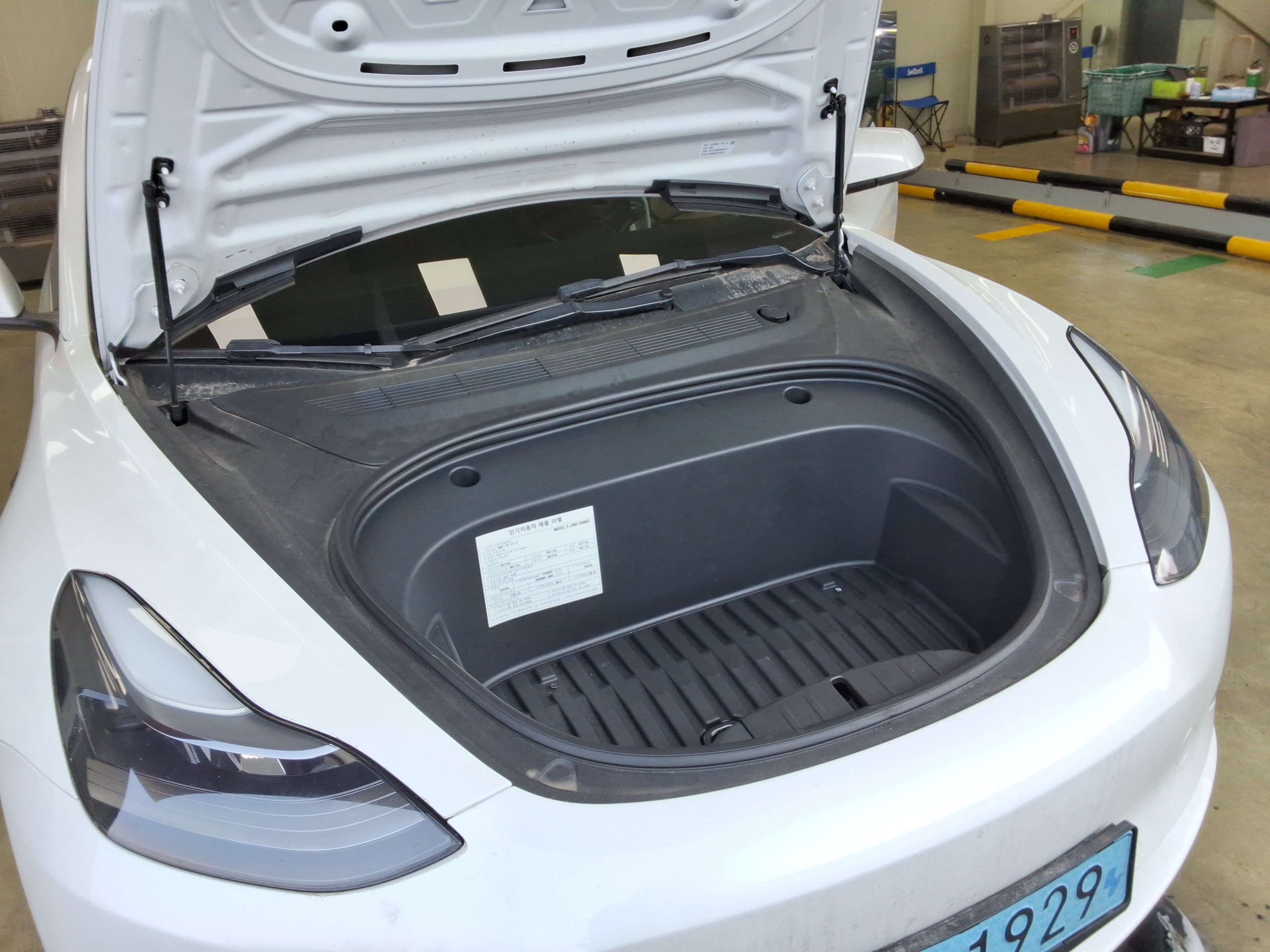 2022 - Tesla Model 3