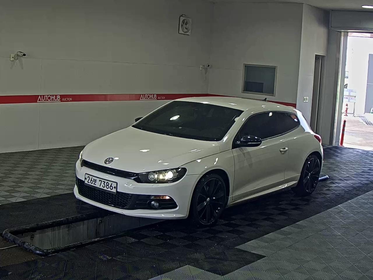 폭스바겐 시로코 (~현재) TDI R-