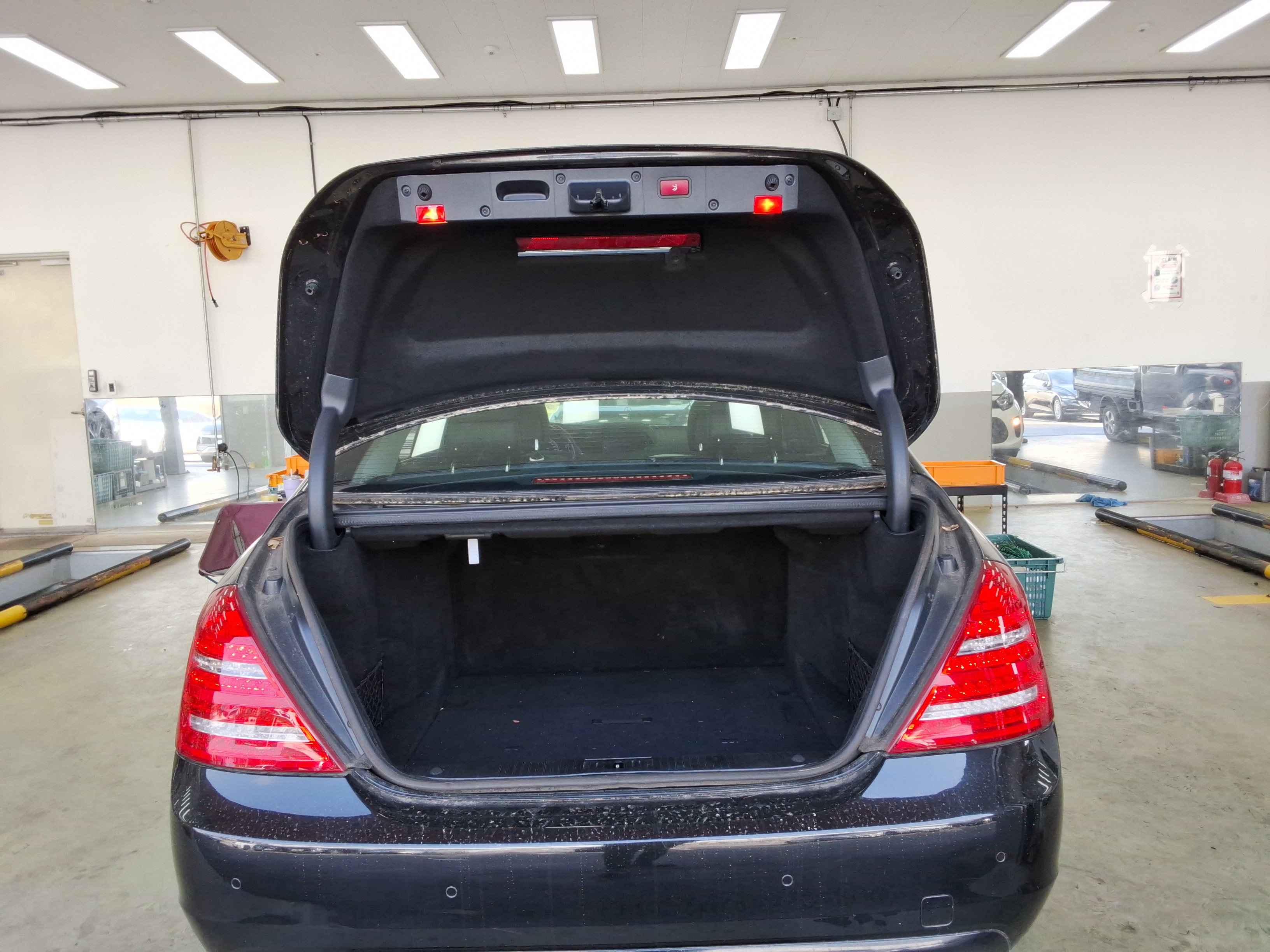 2011 - Mercedes-Benz S350L