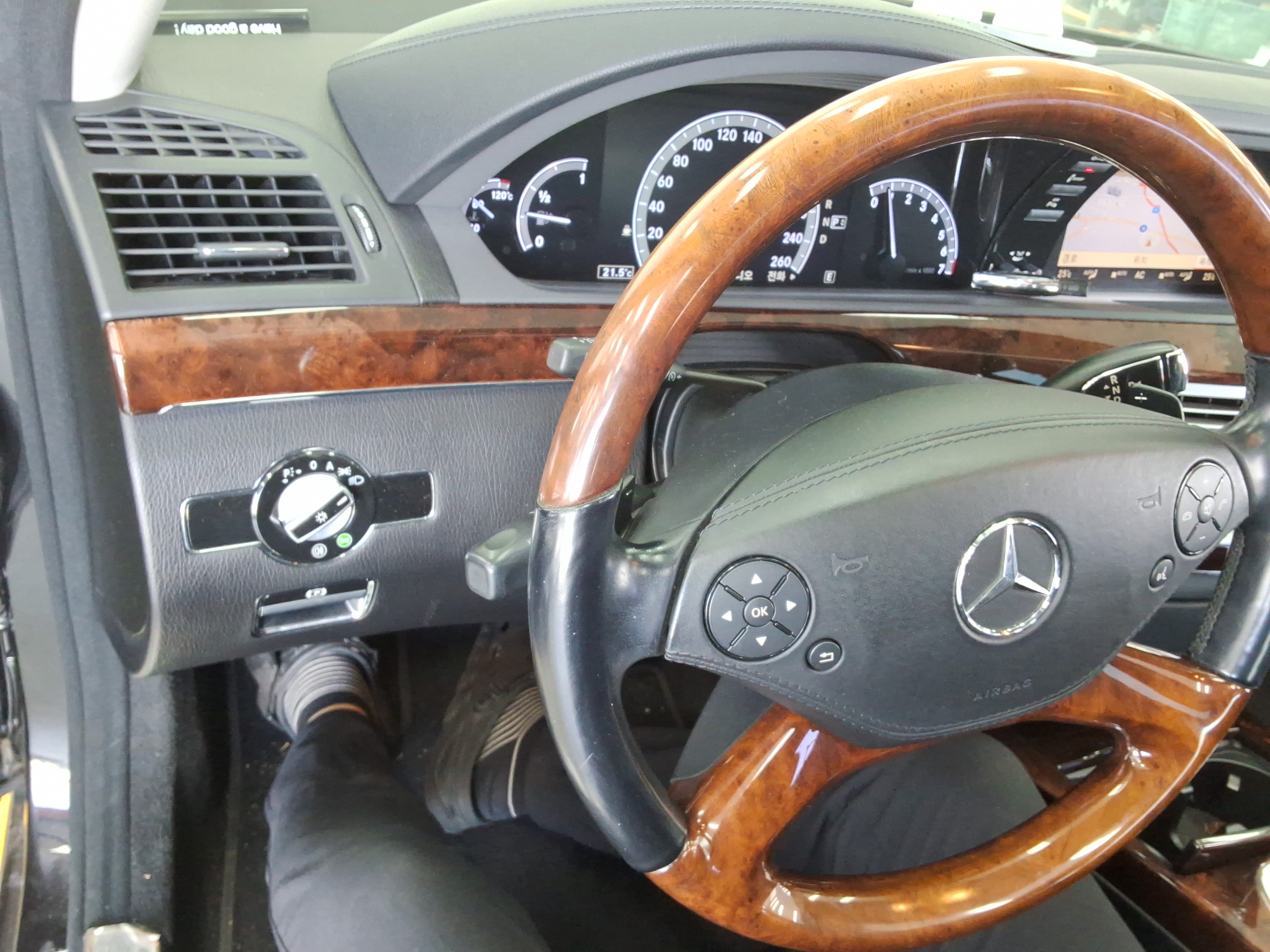 2011 - Mercedes-Benz S350L