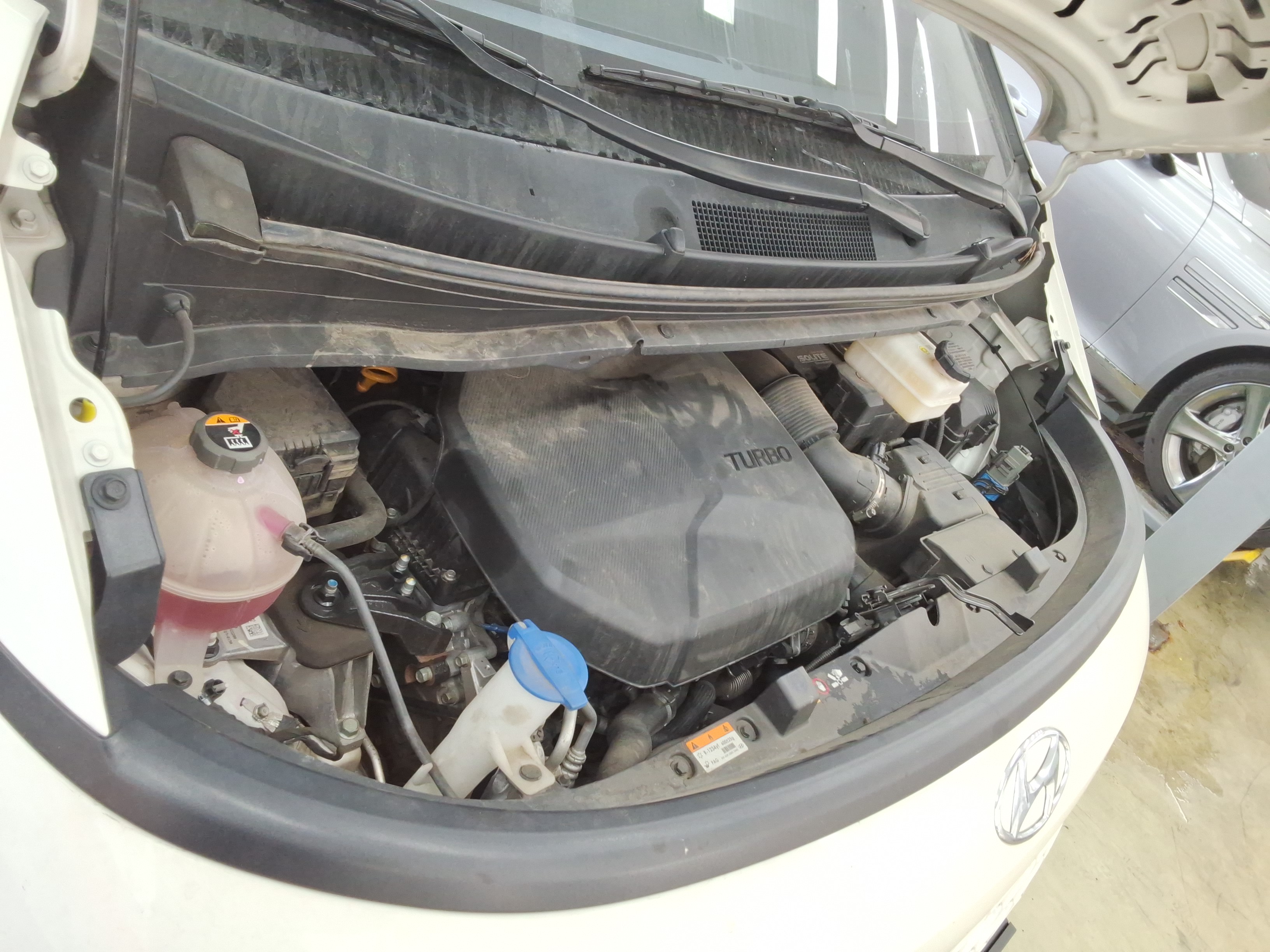 2023 - Hyundai Staria