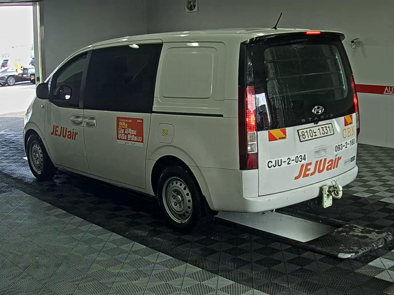 2023 - Hyundai Staria