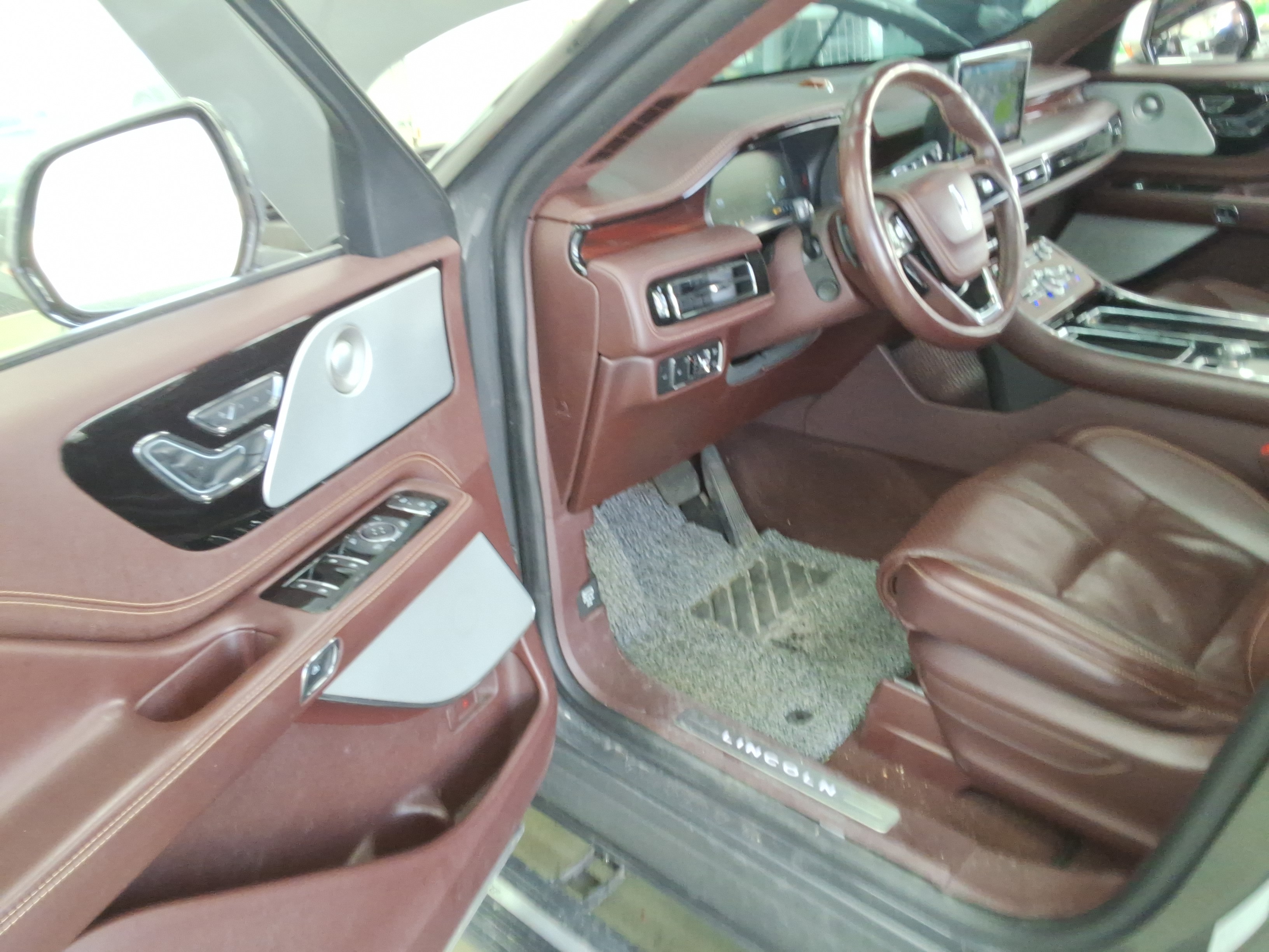 2021 - Lincoln Aviator