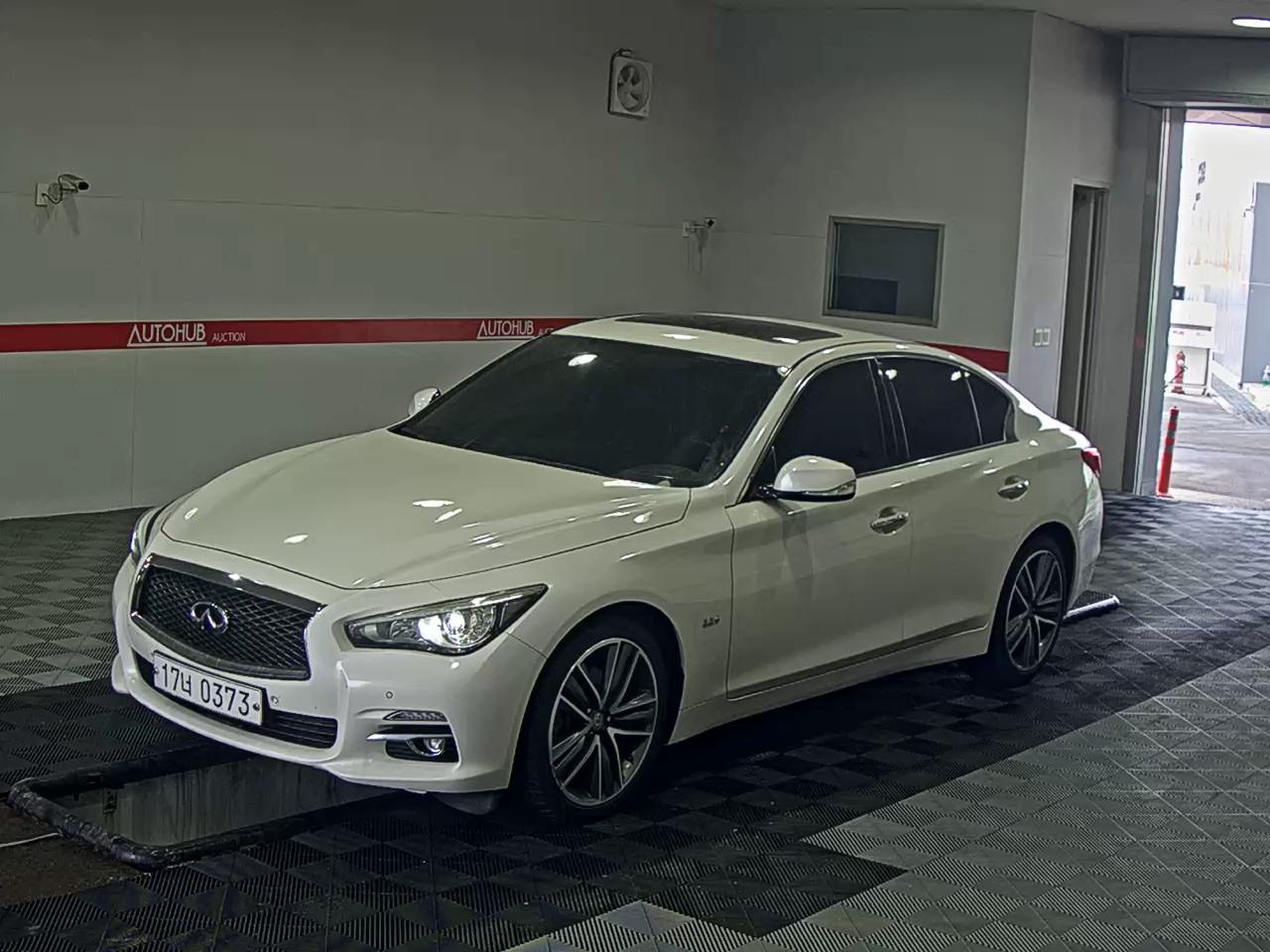인피니티 Q50