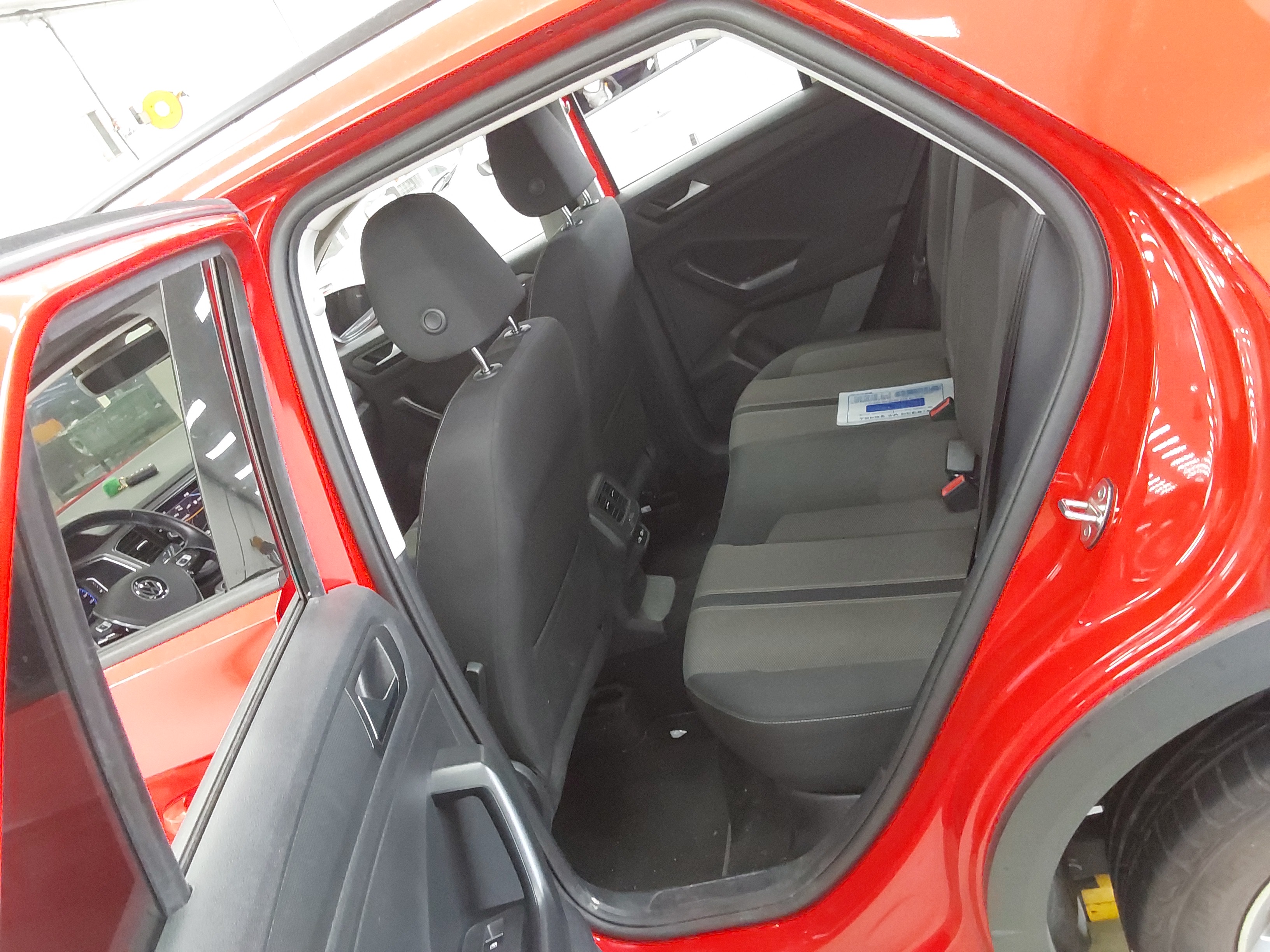 2021 - Volkswagen T-ROC