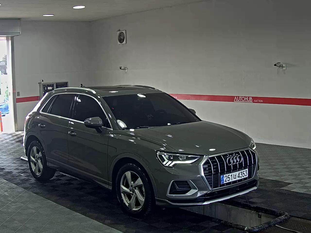 2020 - Audi Q3