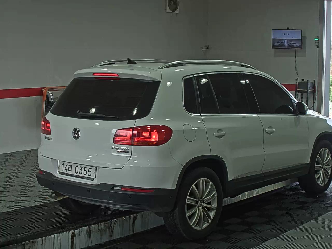 2016 - Volkswagen Tiguan