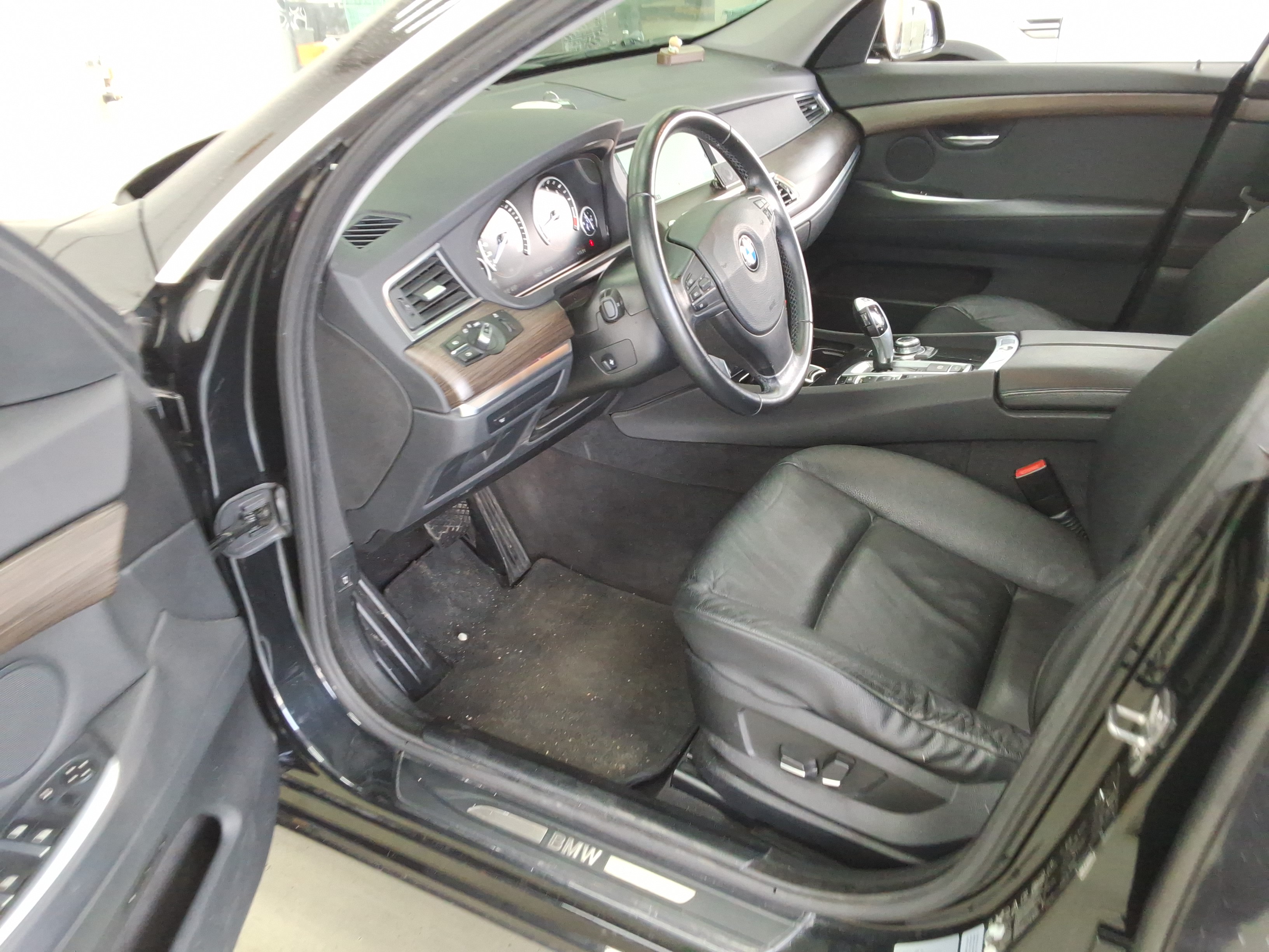 2011 - BMW GranTurismo