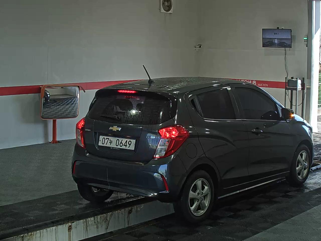 2017 - Chevrolet Spark