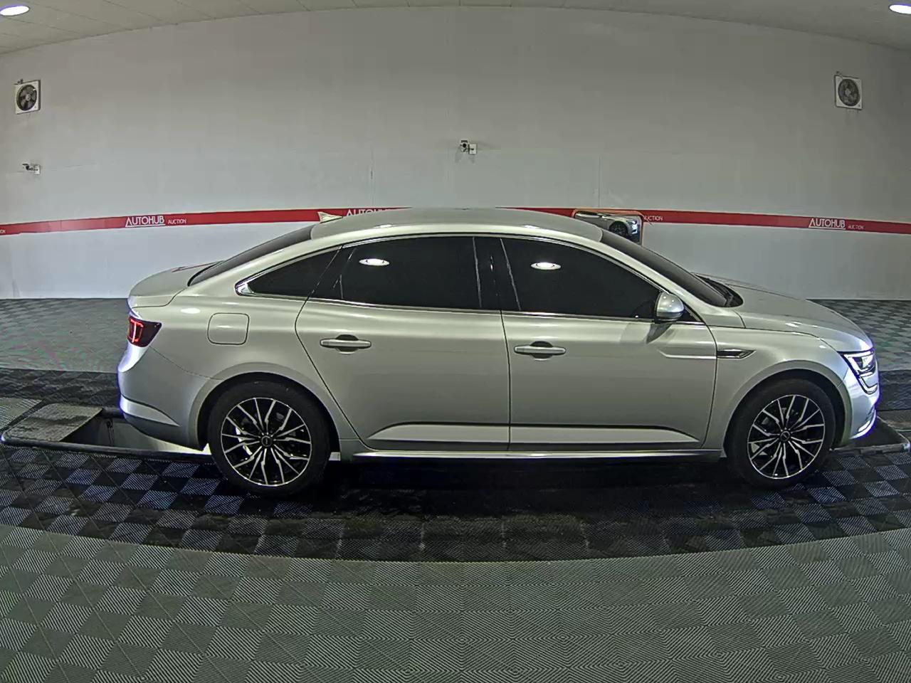 2017 - Renault Samsung SM6