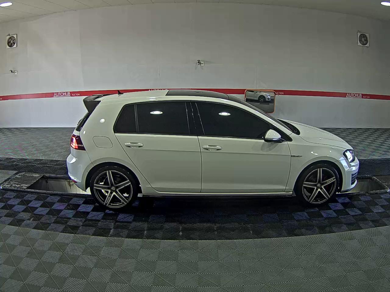 2015 - Volkswagen Golf