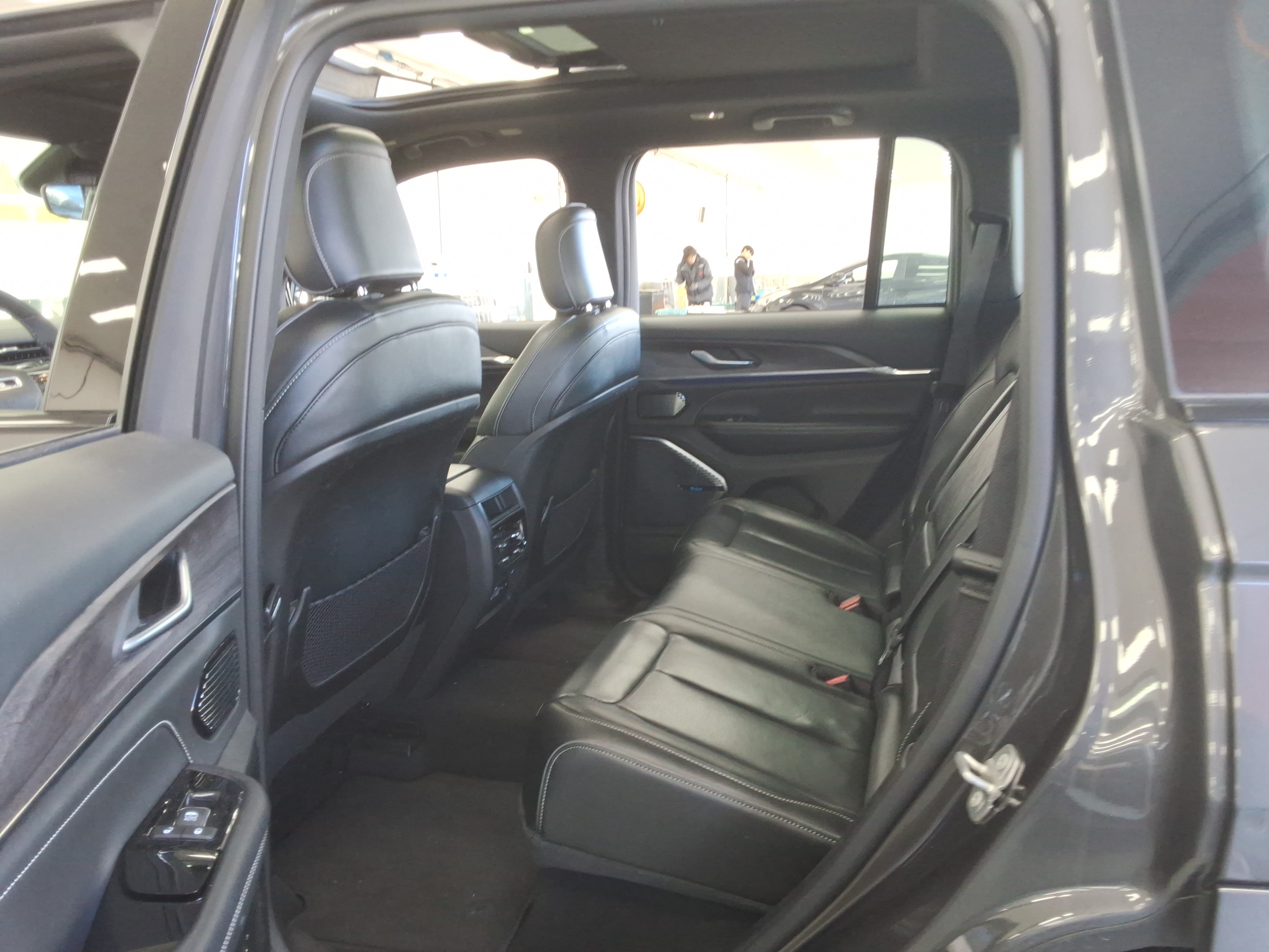 2023 - Jeep Grand Cherokee