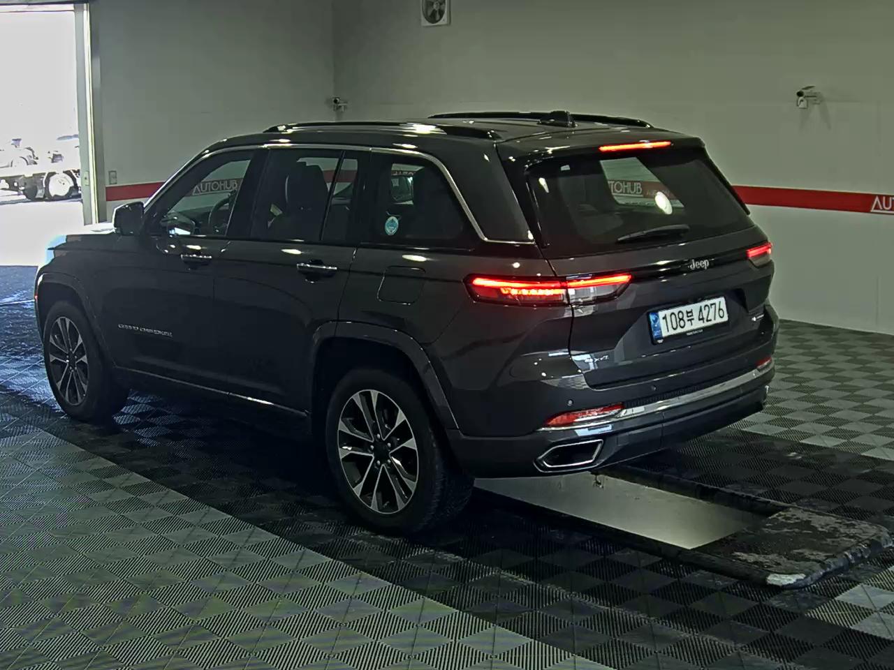 2023 - Jeep Grand Cherokee