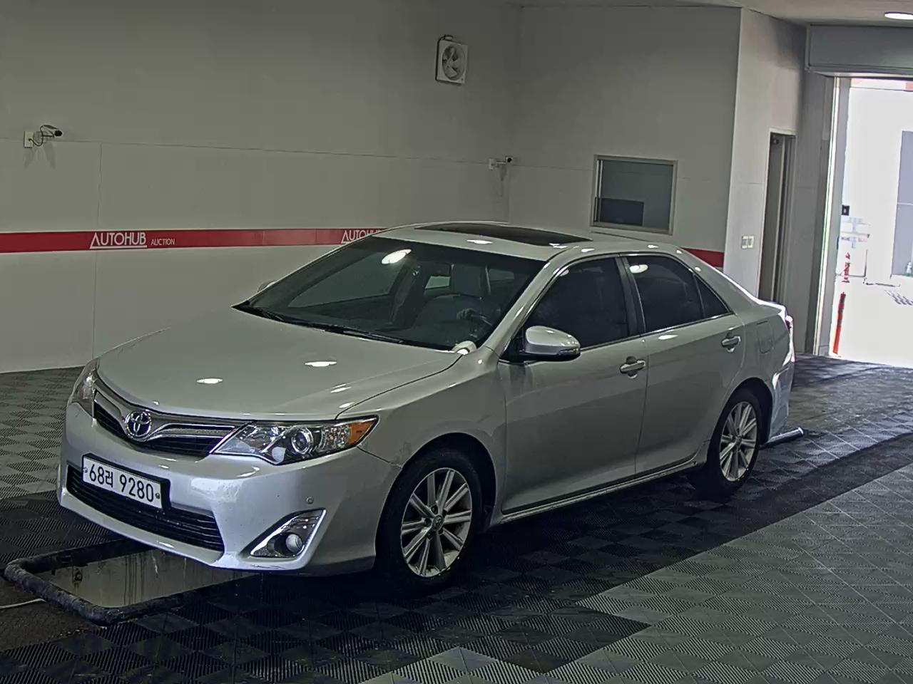 도요타 뉴캠리 XLE