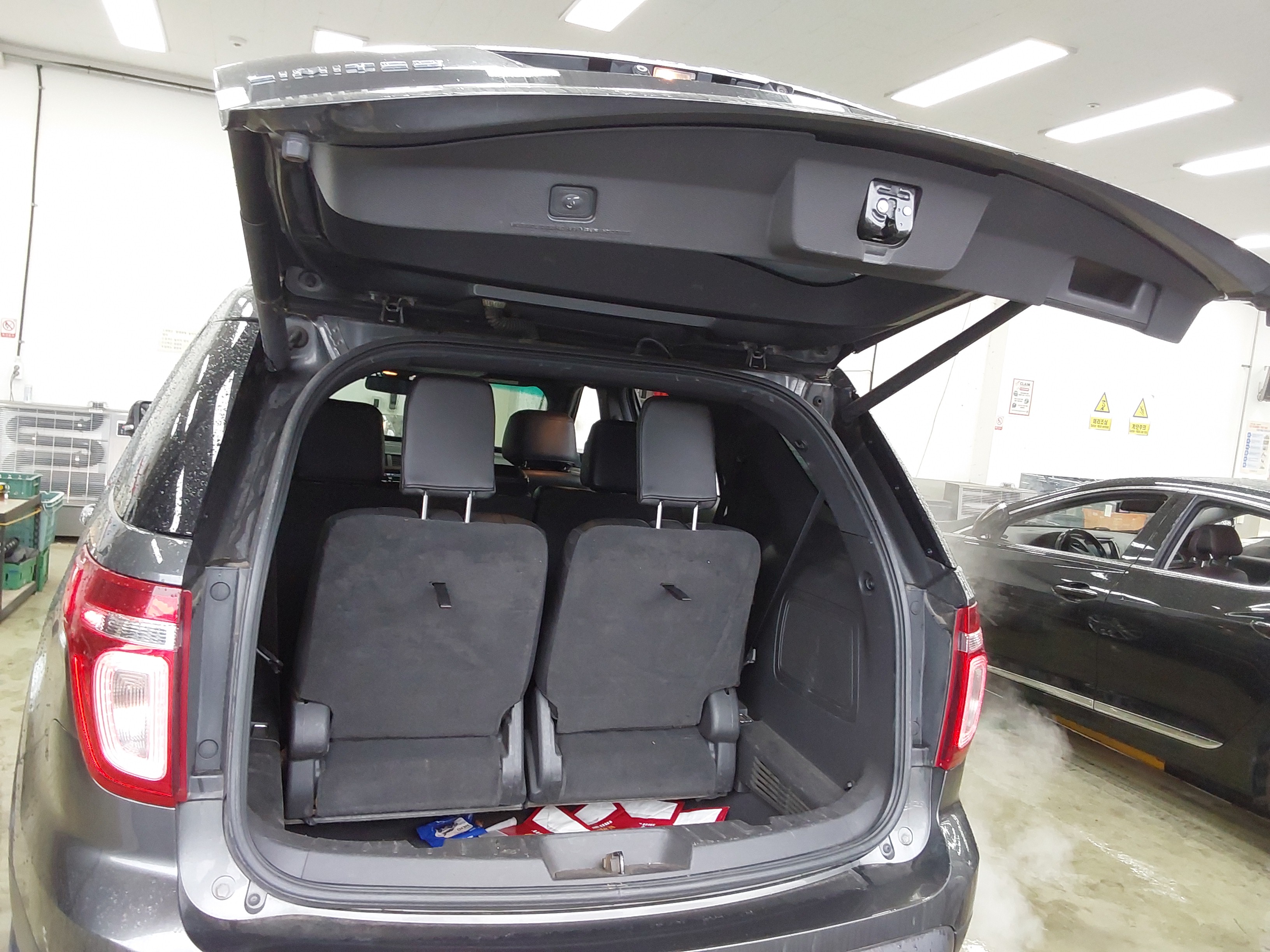 2015 - Ford Explorer