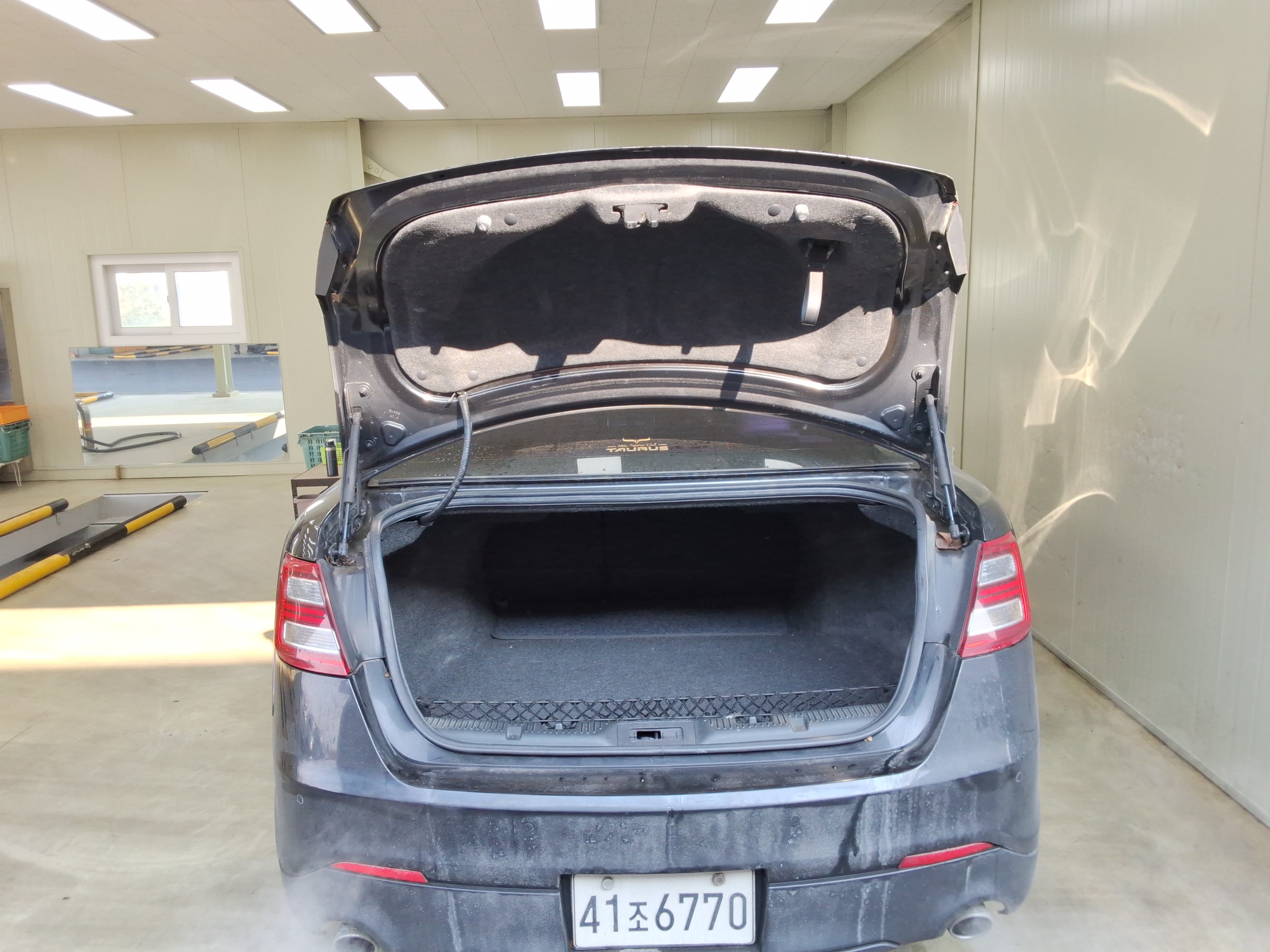 2013 - Ford New Taurus