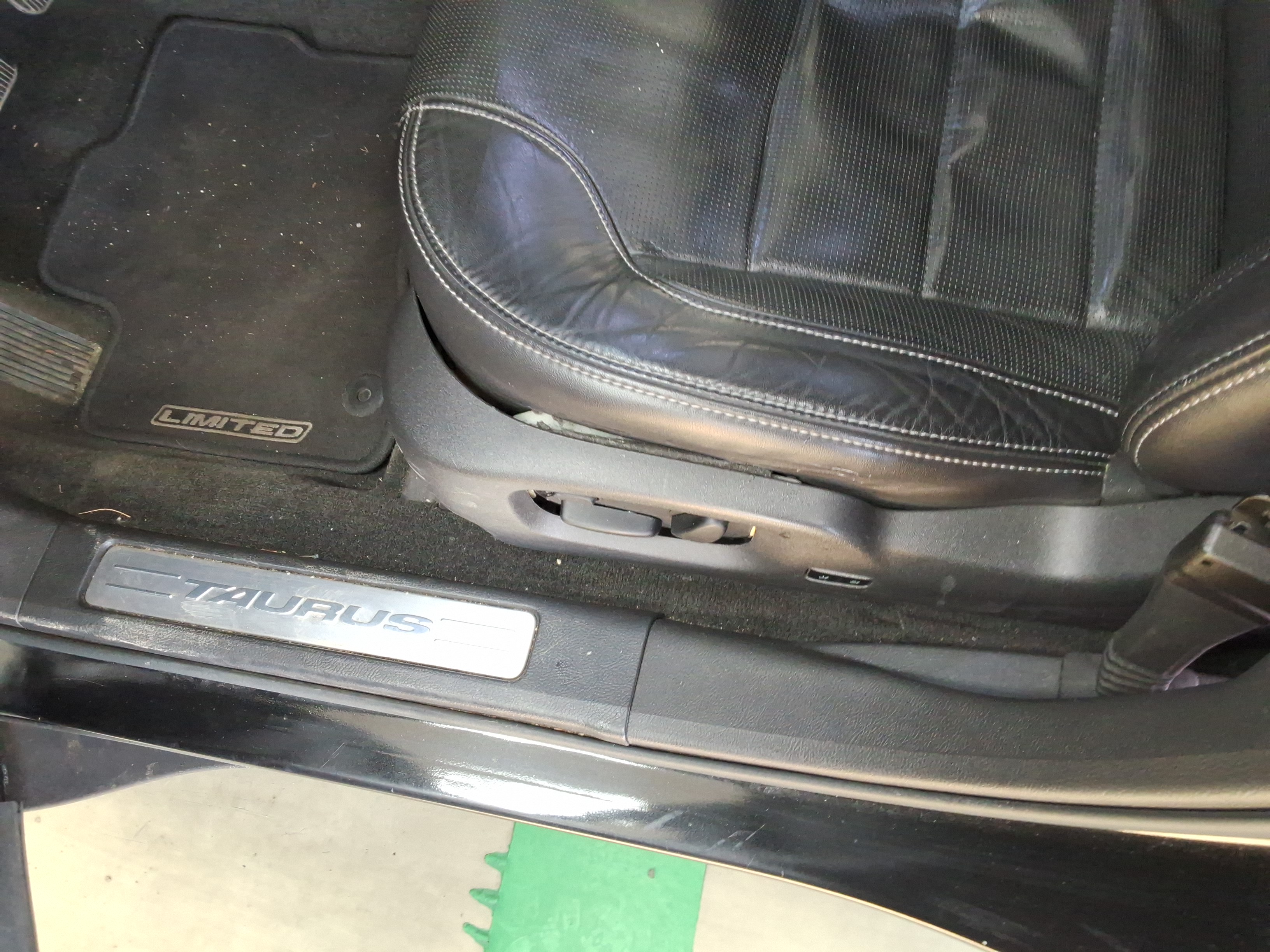 2013 - Ford New Taurus