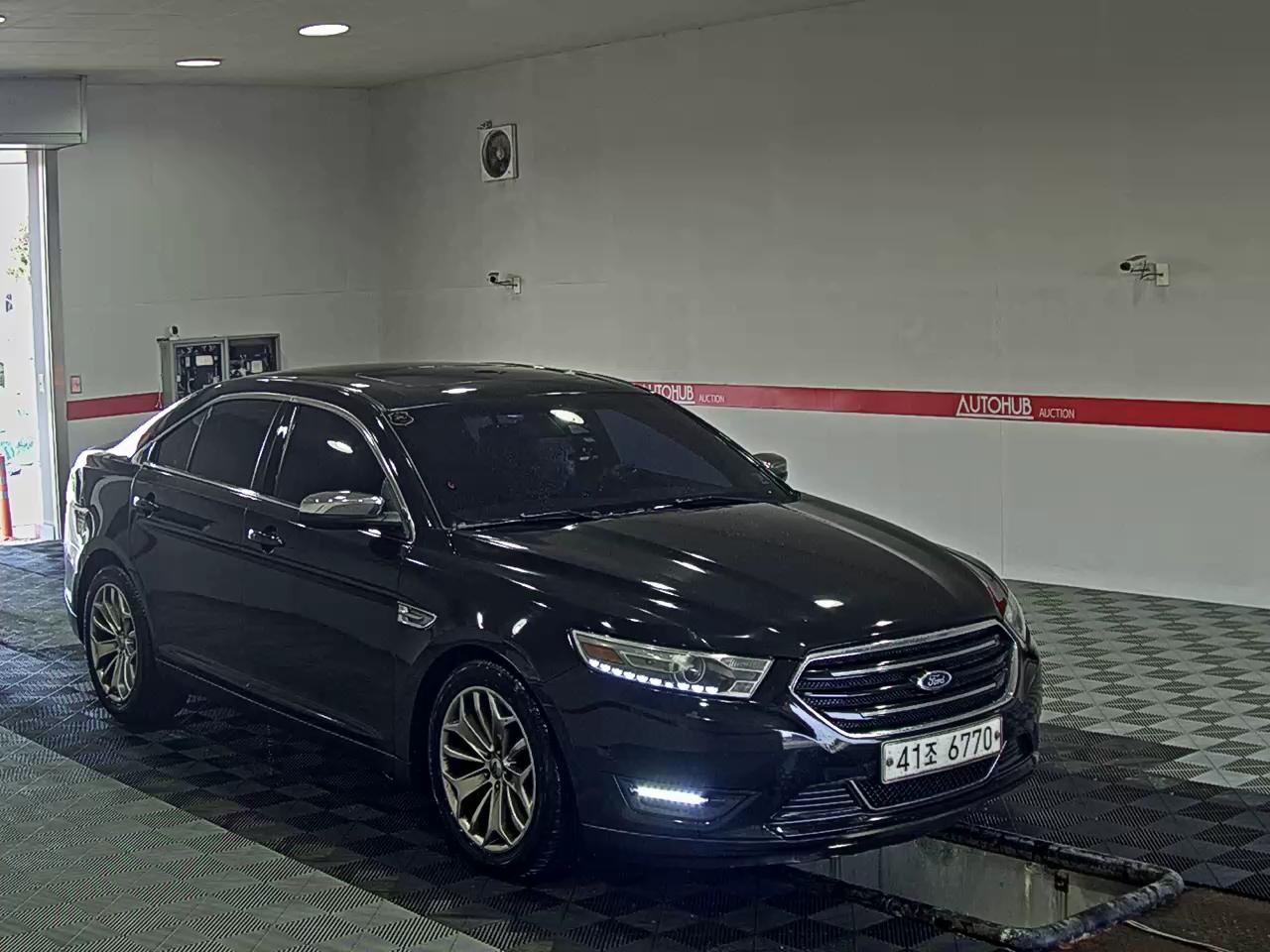 2013 - Ford New Taurus