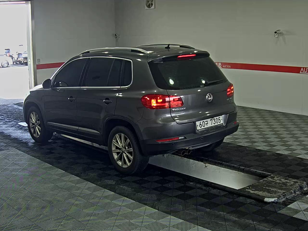 2015 - Volkswagen Tiguan