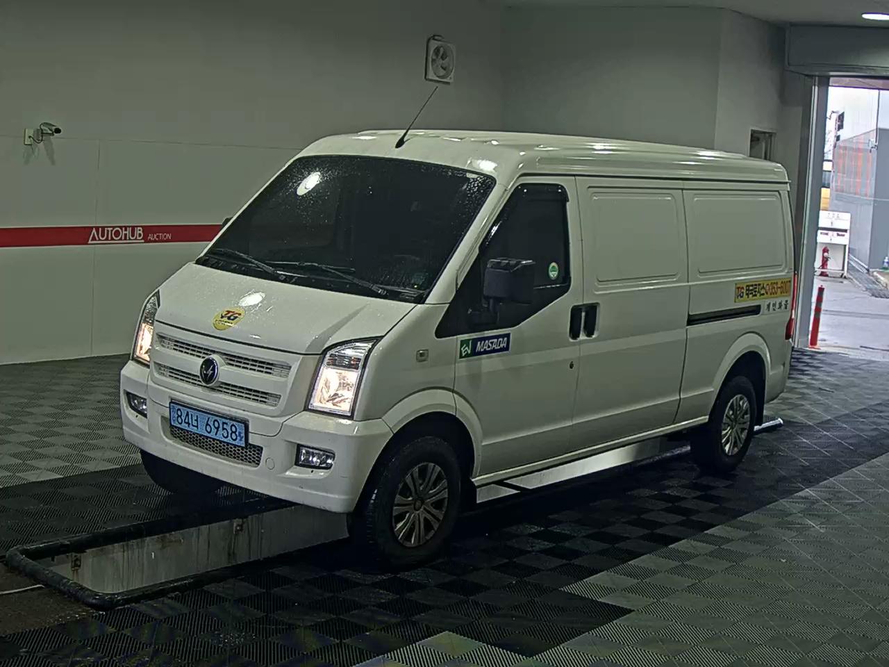 동풍자동차 마사다 2밴