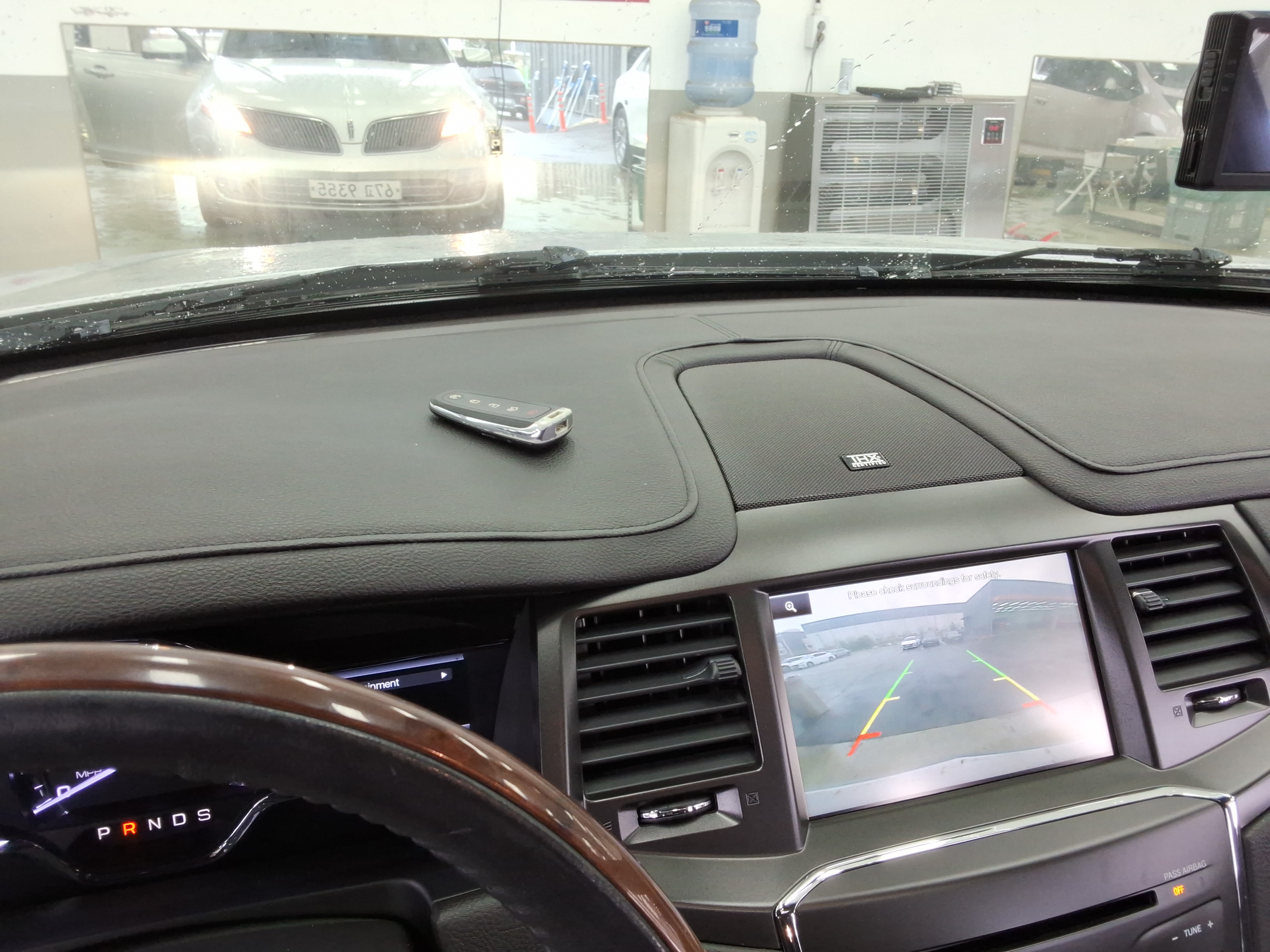 2014 - Lincoln New MKS