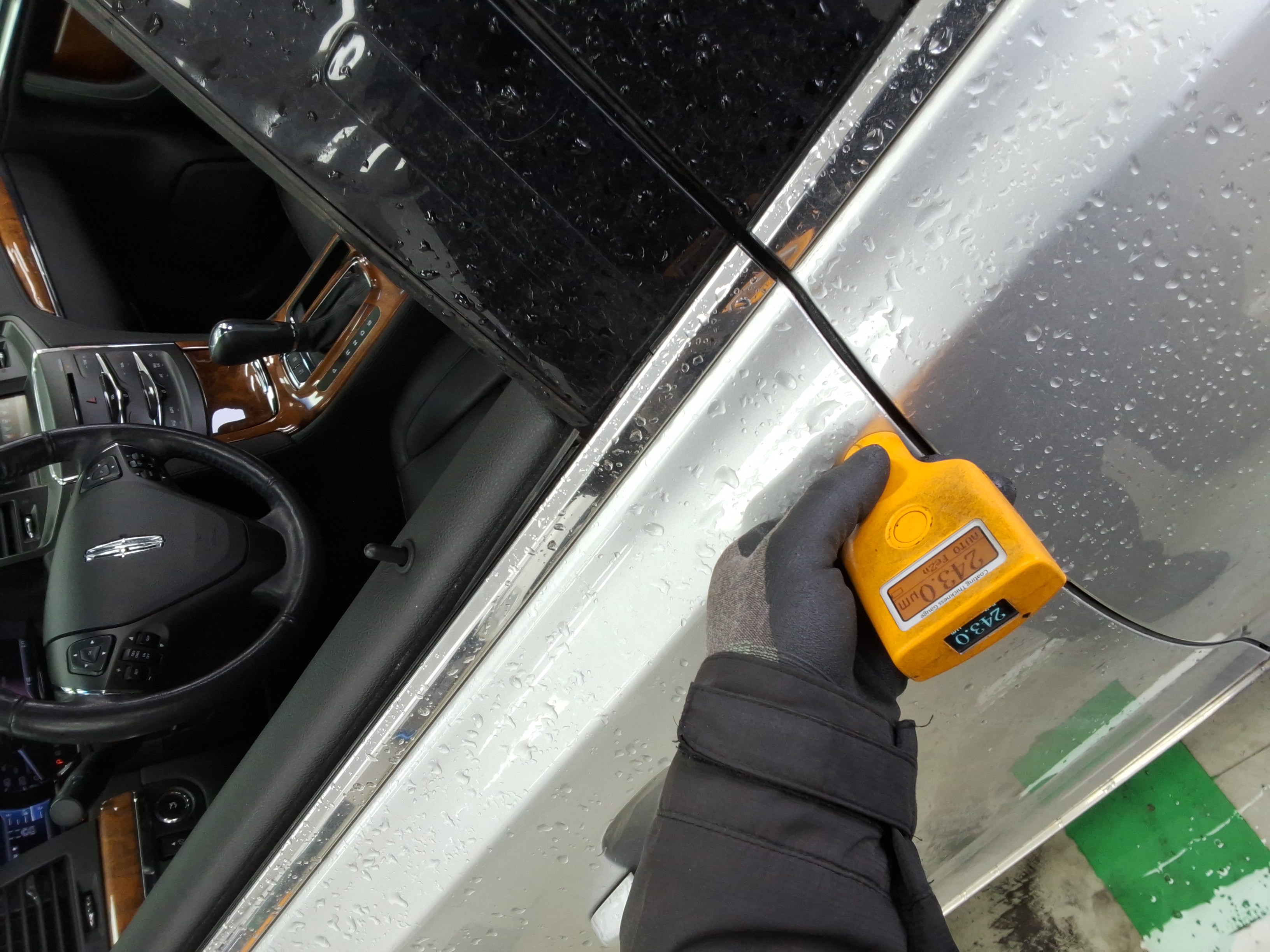 2014 - Lincoln New MKS