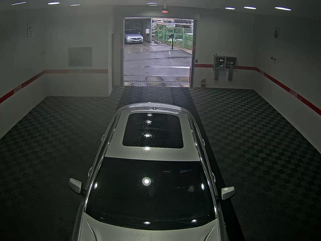 2014 - Lincoln New MKS