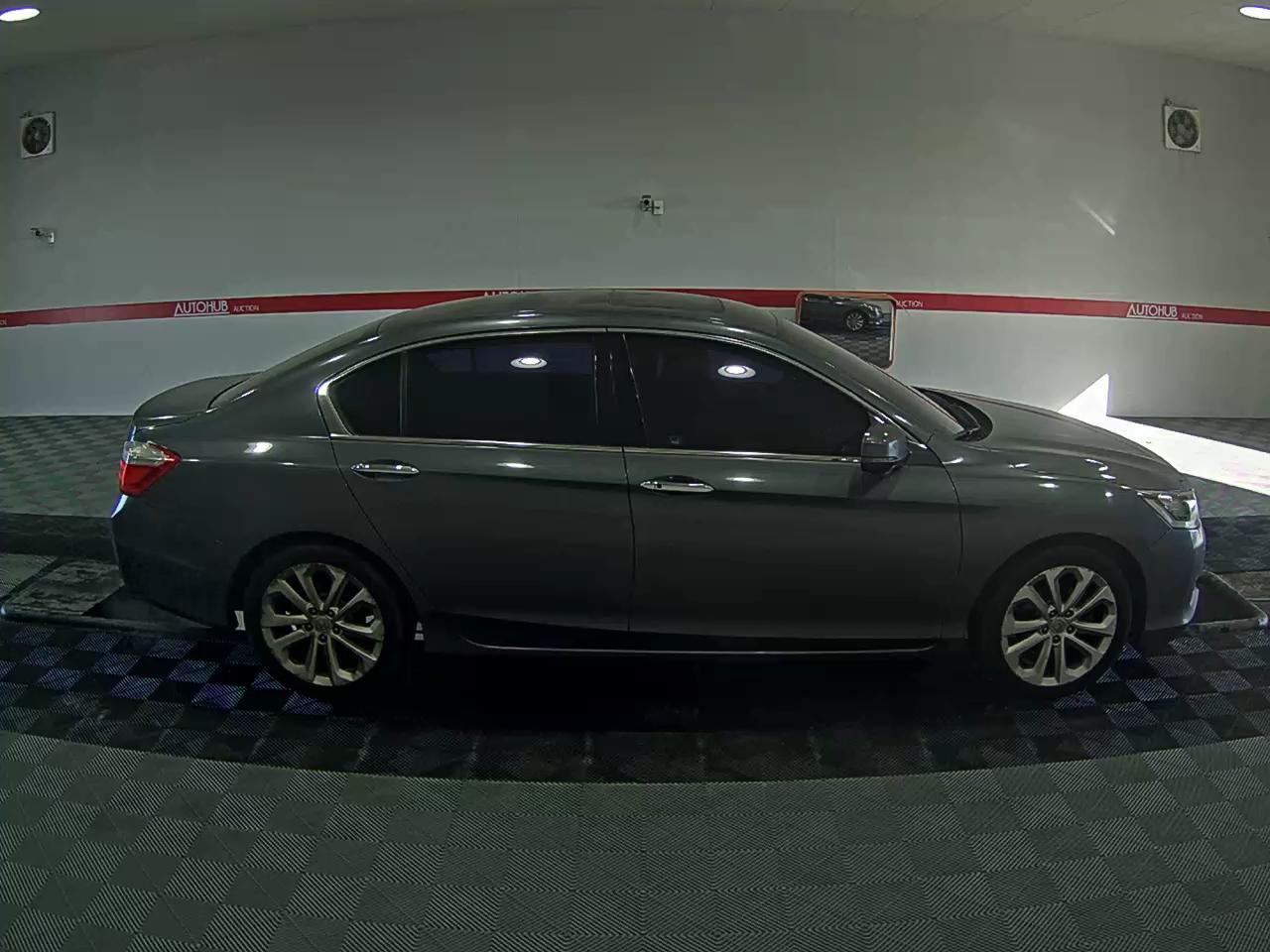 2013 - Honda New Accord