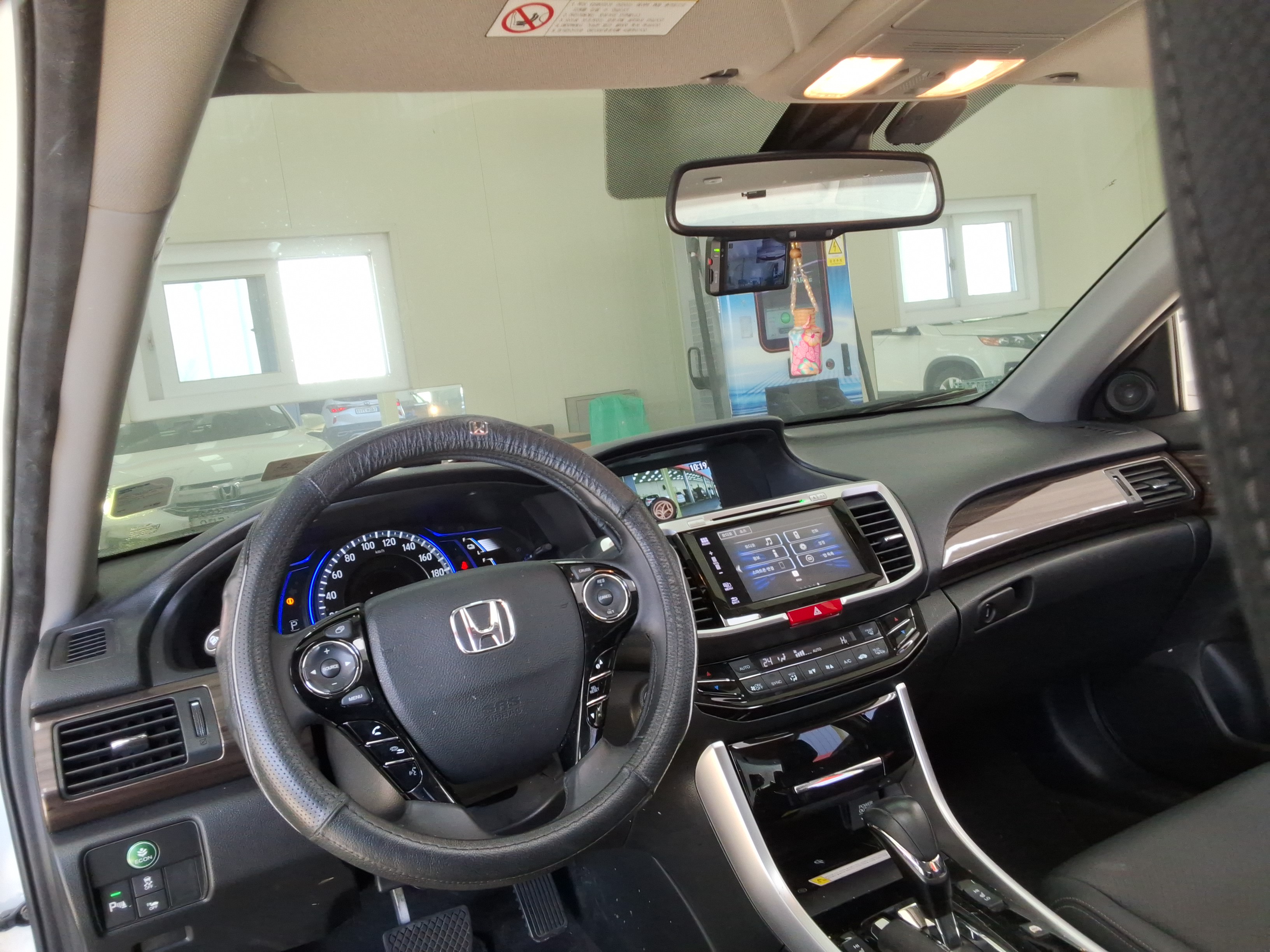 2017 - Honda New Accord