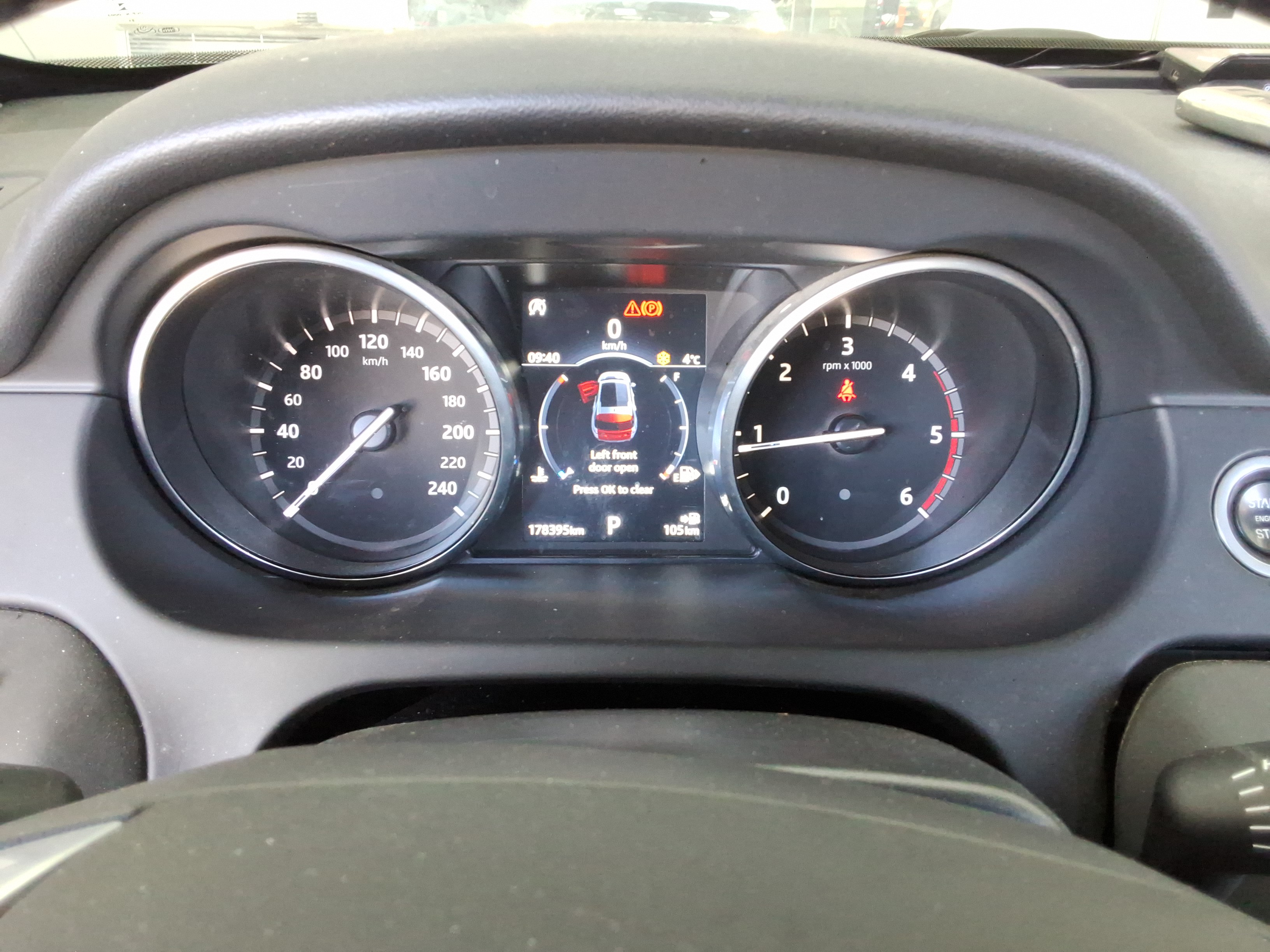 2018 - Land Rover Discovery