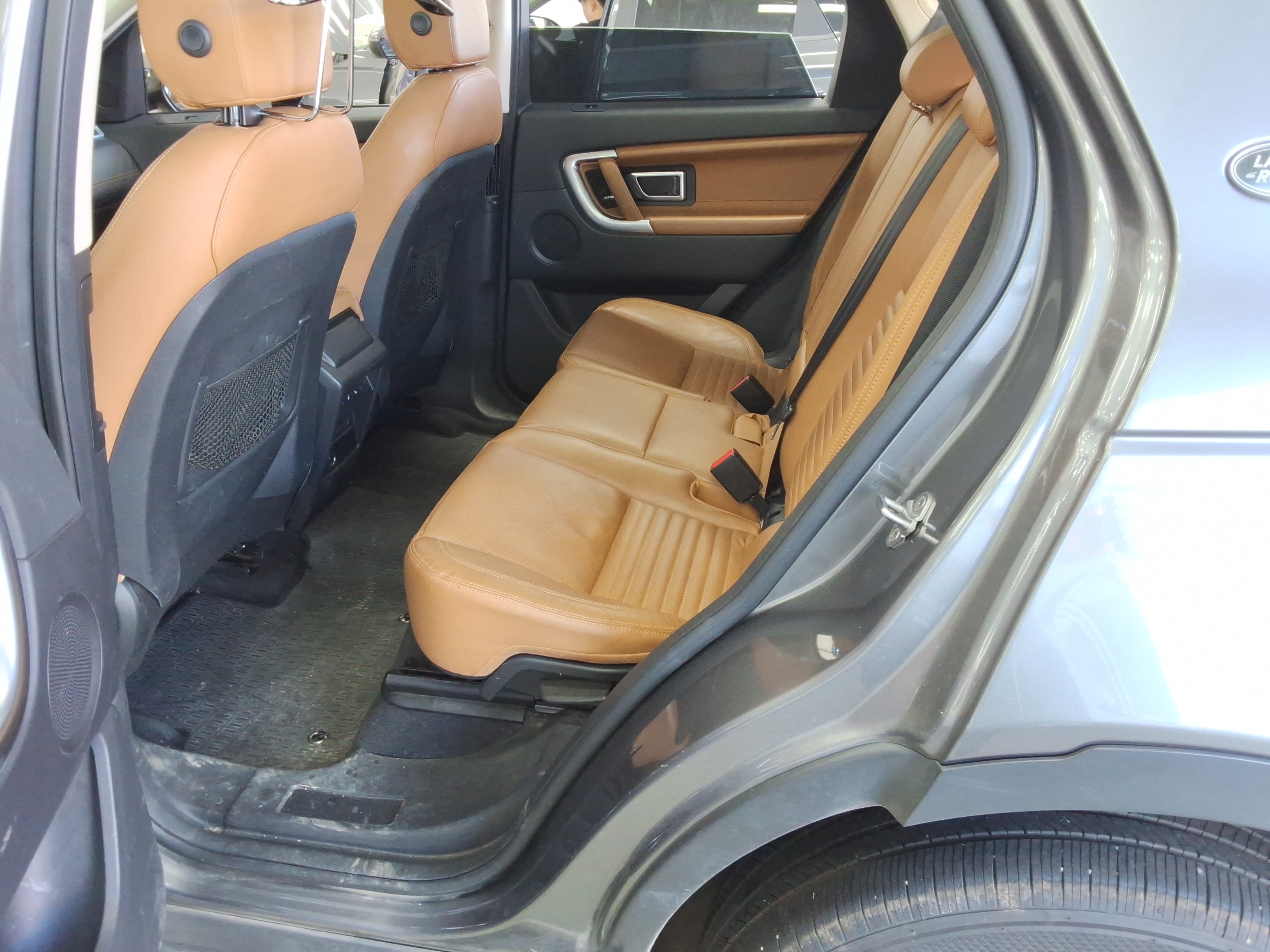 2018 - Land Rover Discovery