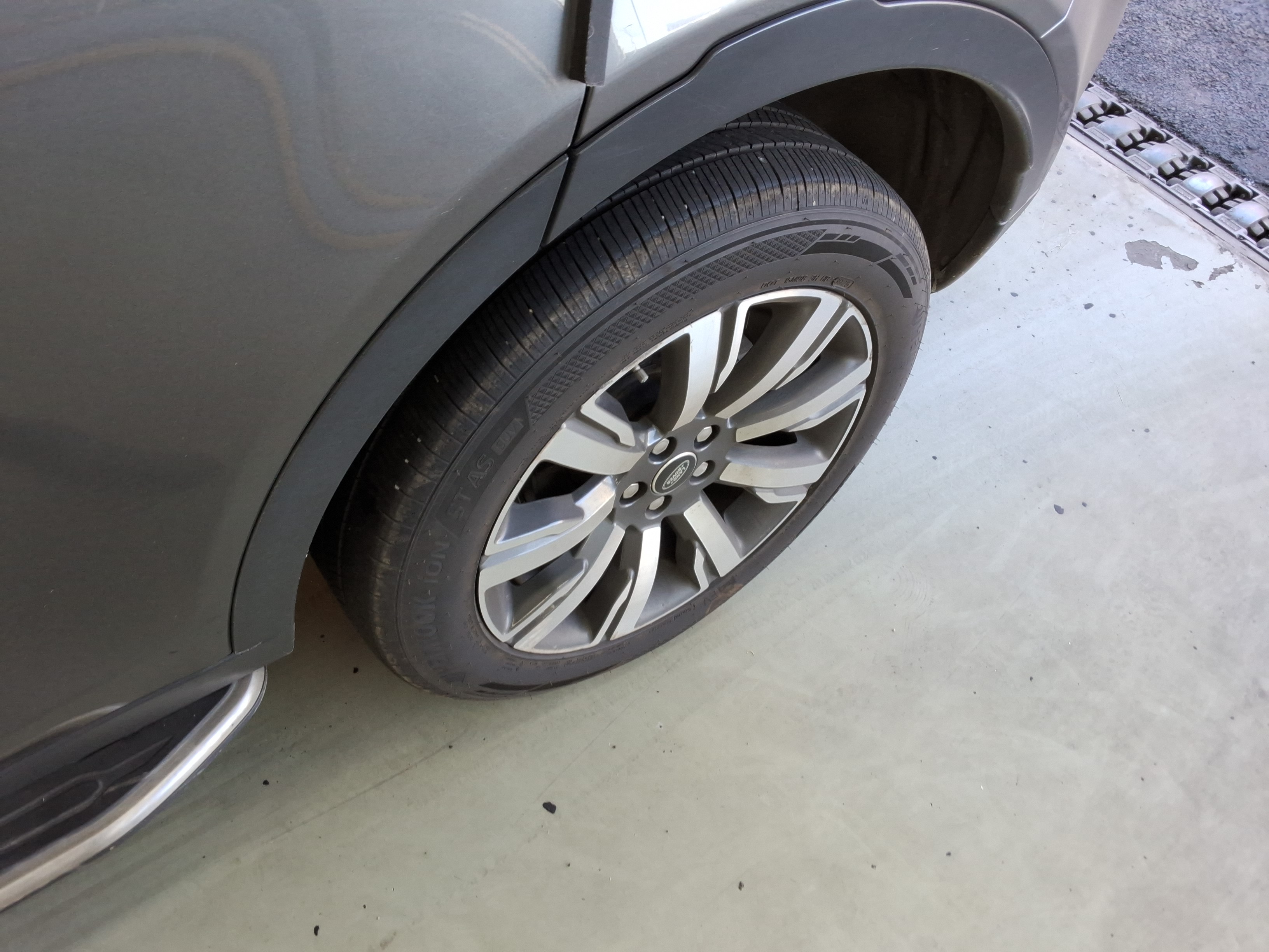 2018 - Land Rover Discovery