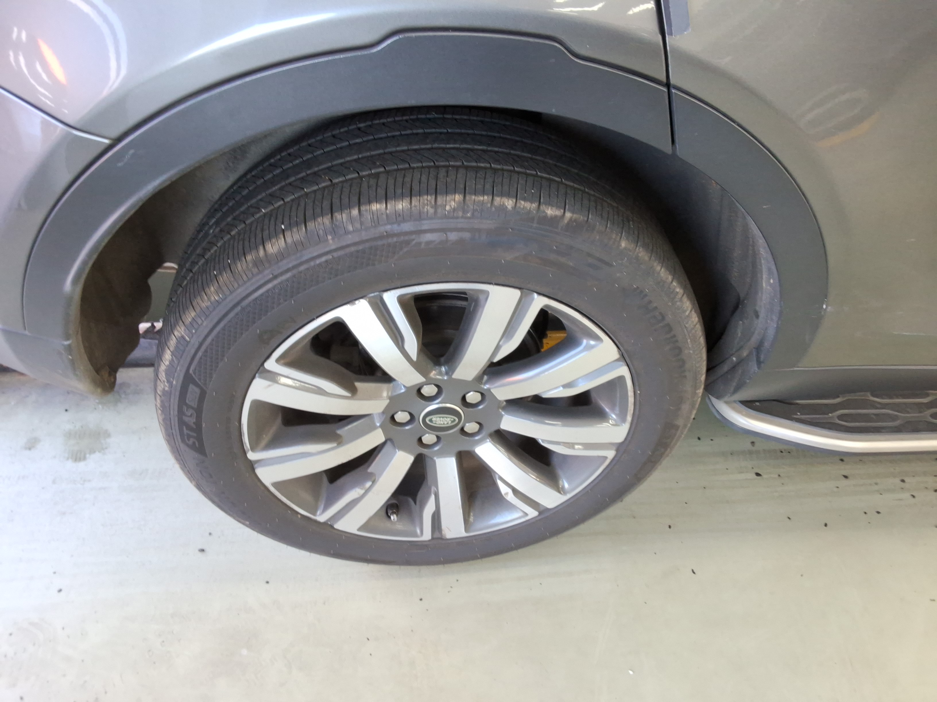 2018 - Land Rover Discovery