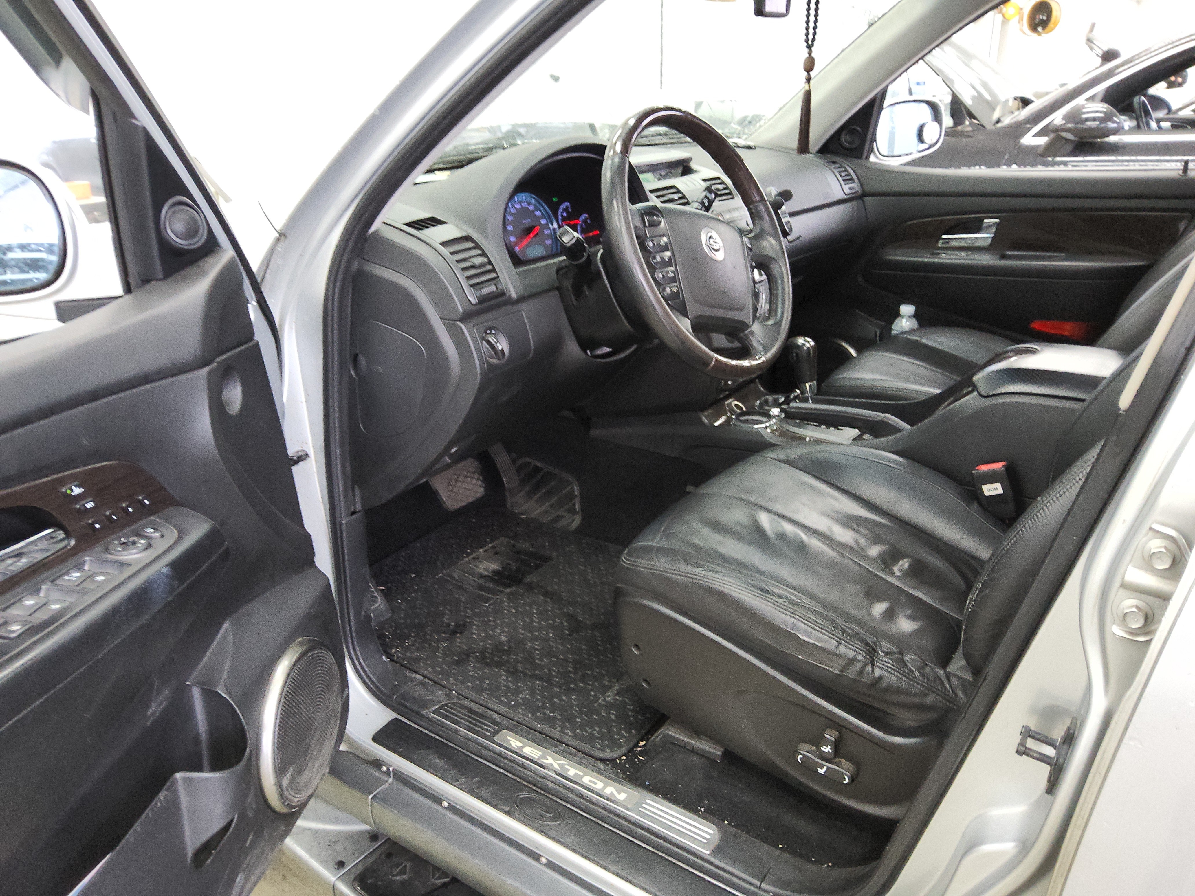 2011 - KG Mobility (SsangYong) Rexton