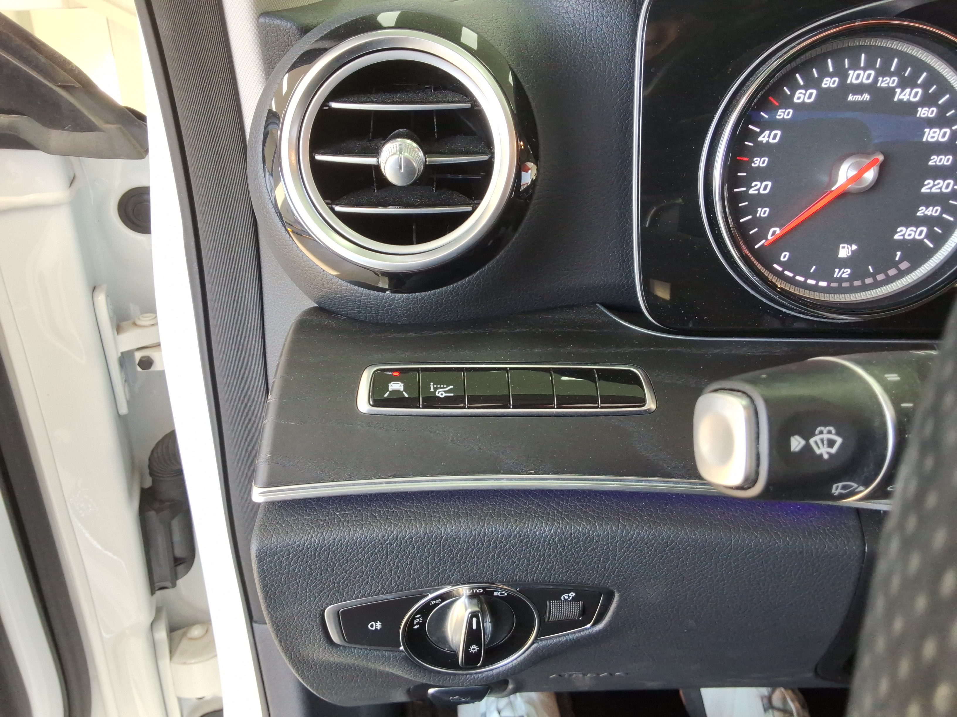 2018 - Mercedes-Benz E220d