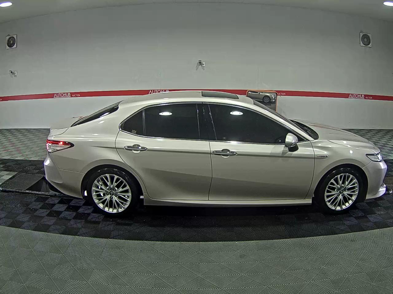 2018 - Toyota Camry