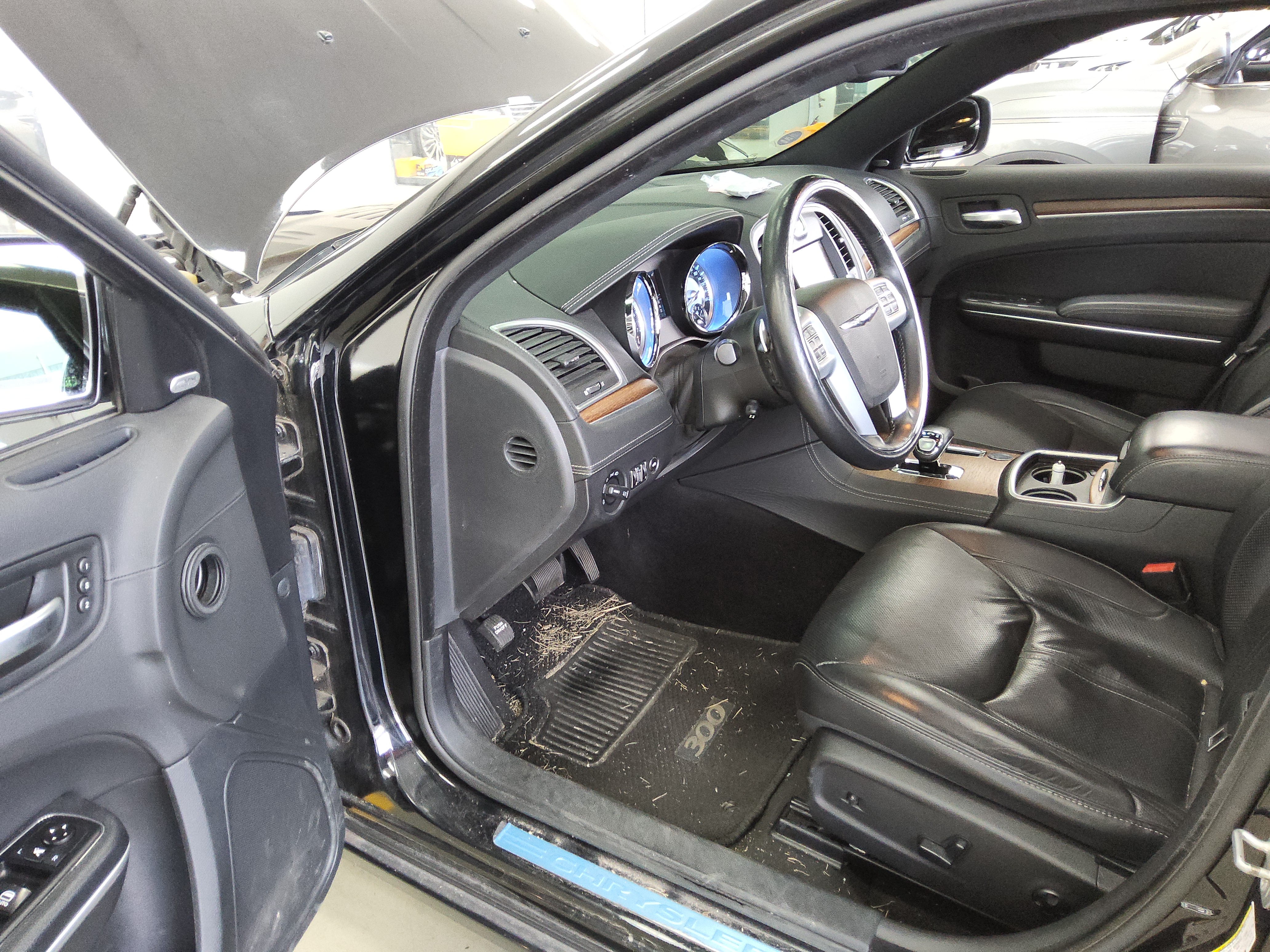 2014 - Chrysler 300C