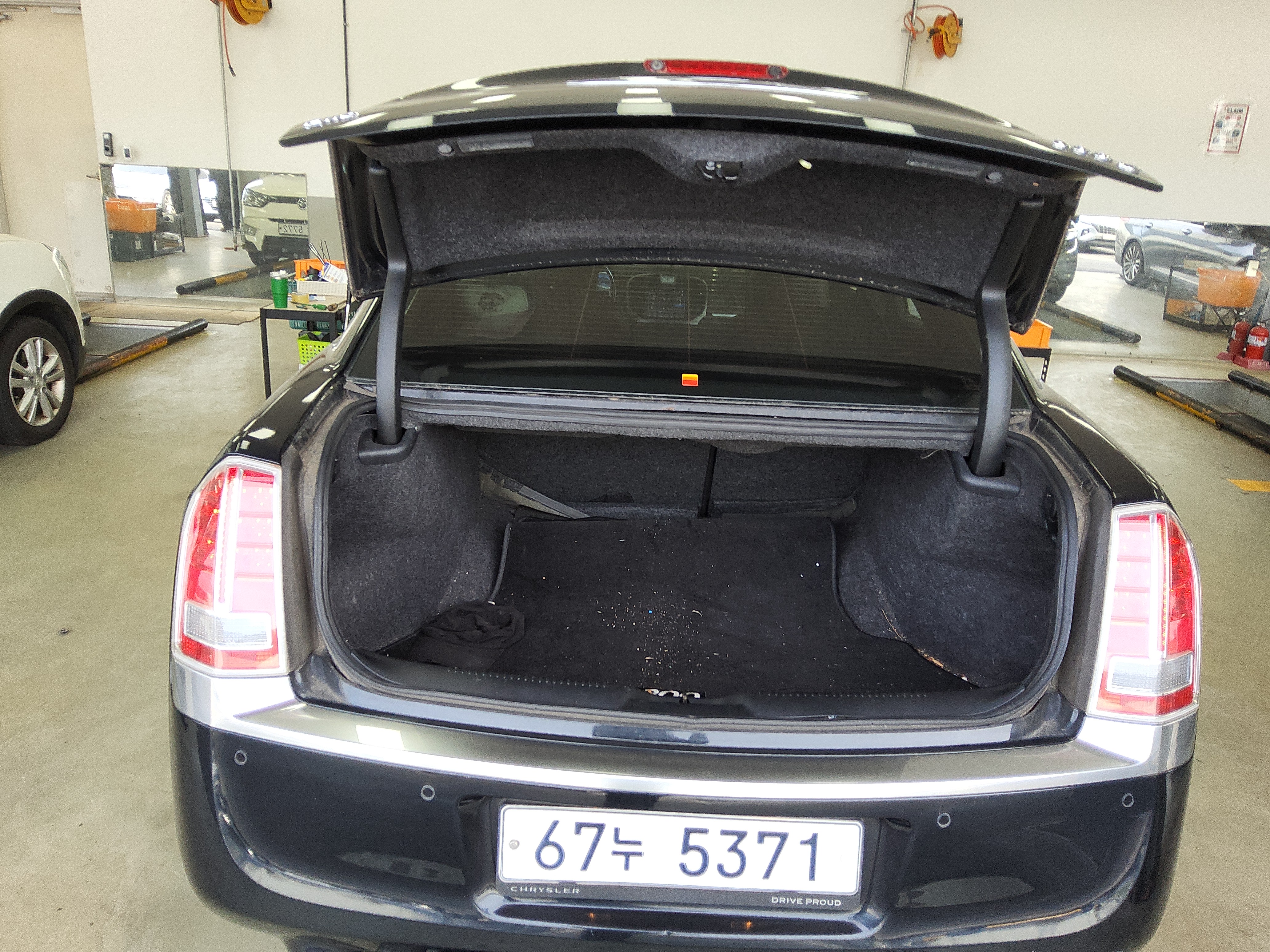 2014 - Chrysler 300C