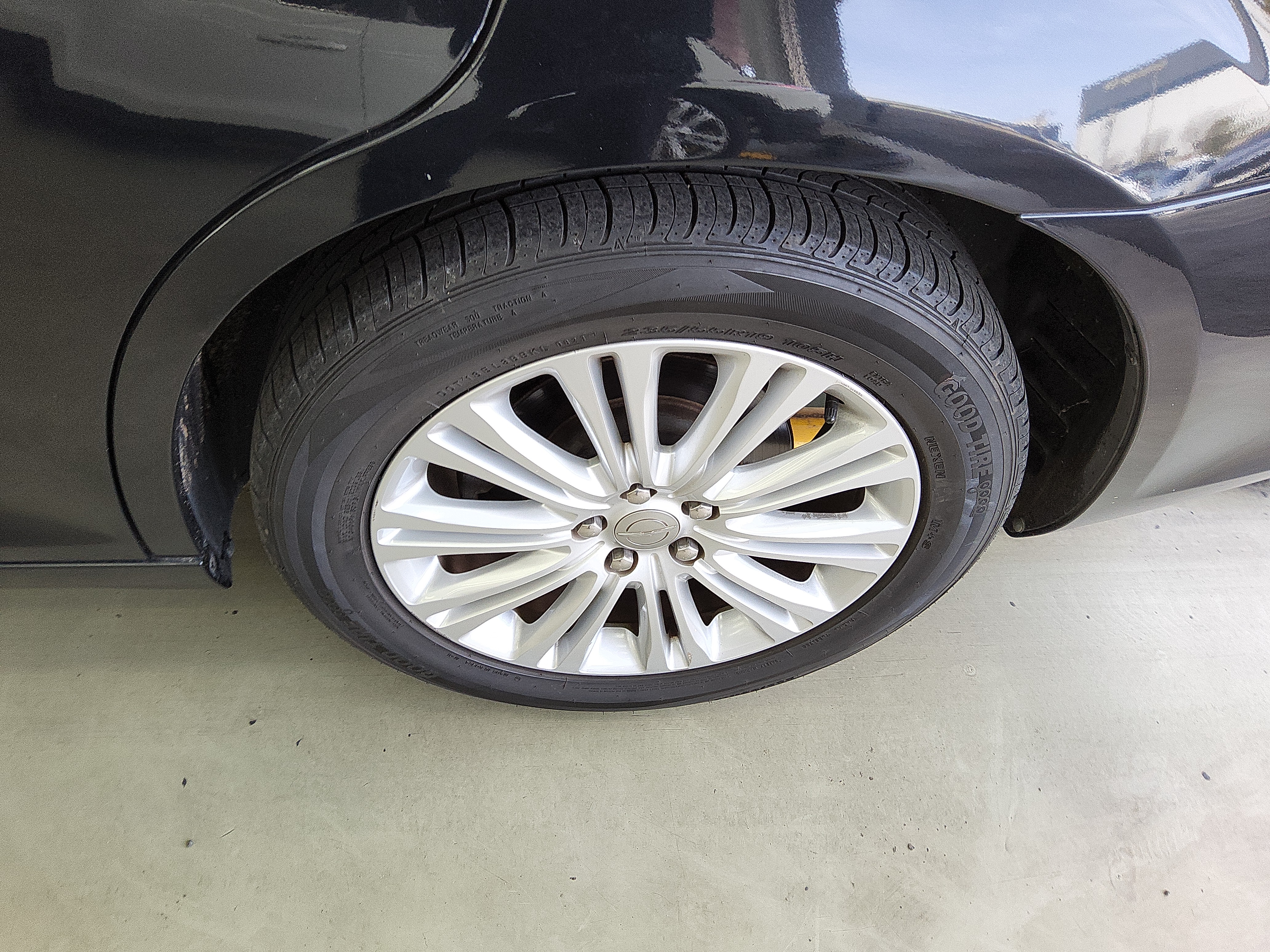 2014 - Chrysler 300C