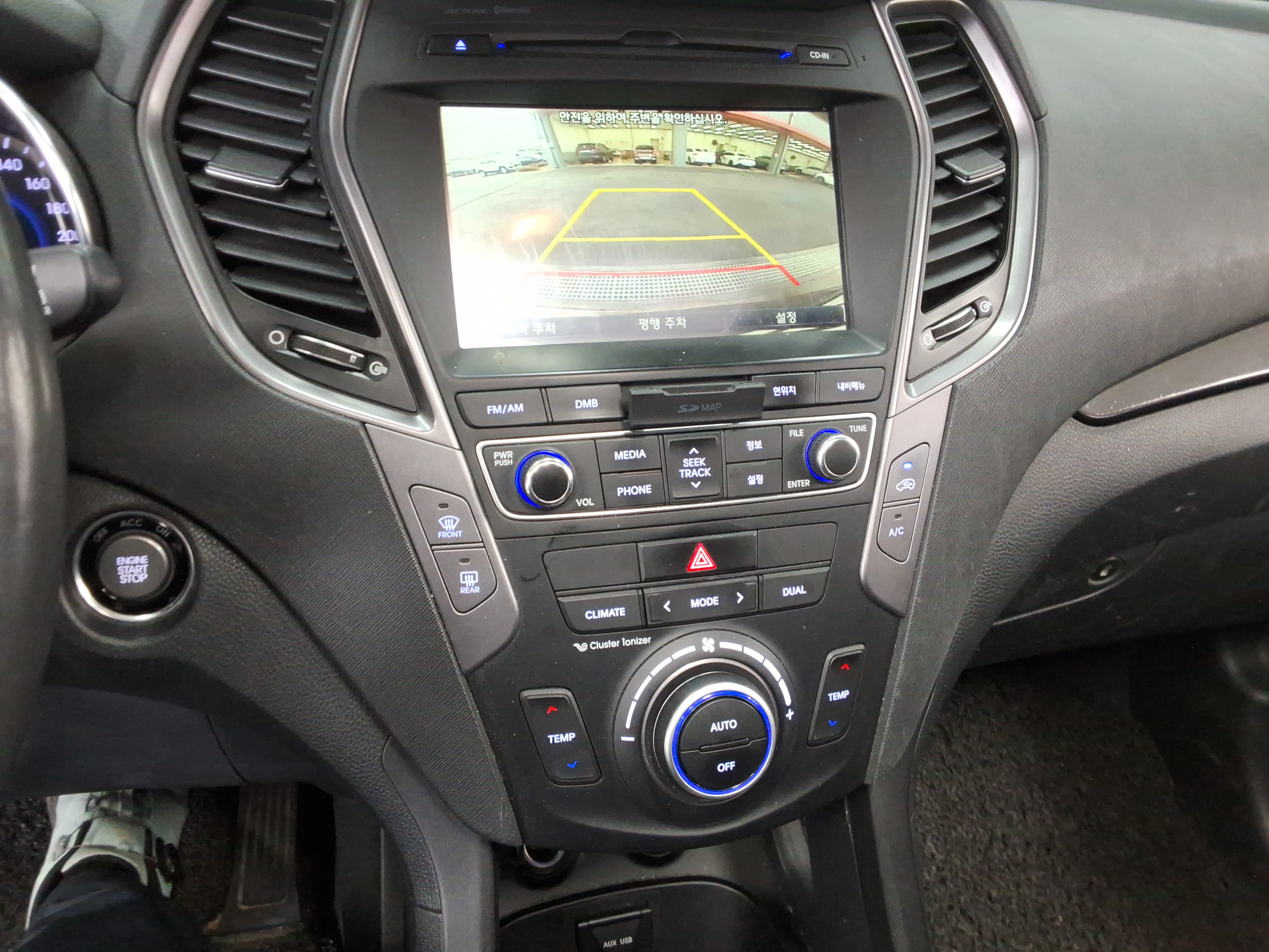 2015 - Hyundai Santa Fe