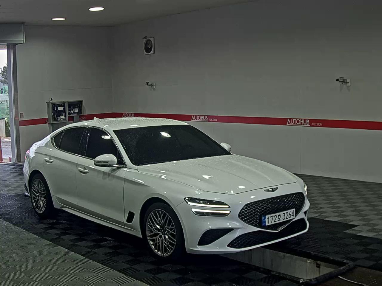 2022 - Genesis G70