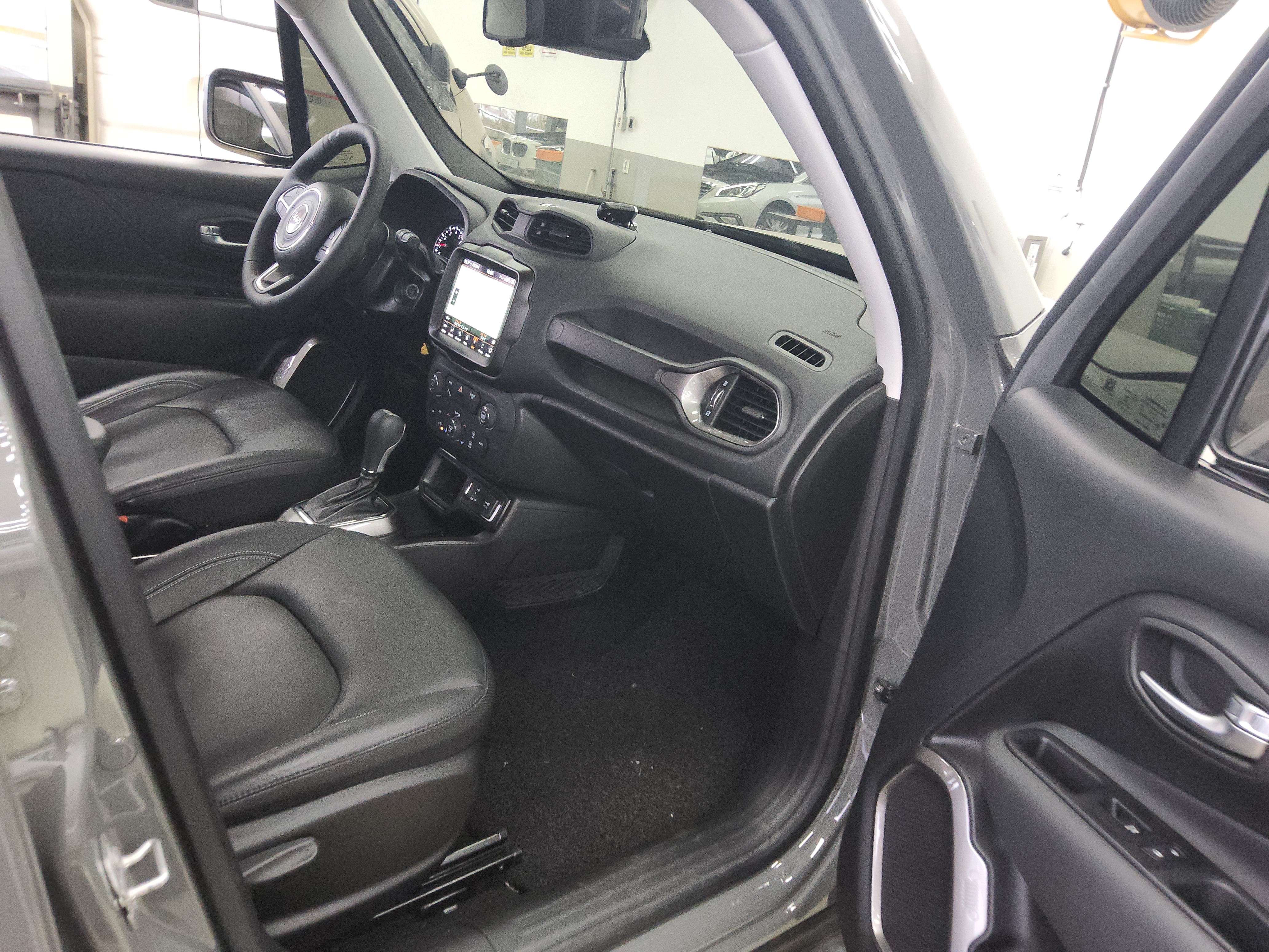 2022 - Jeep Renegade