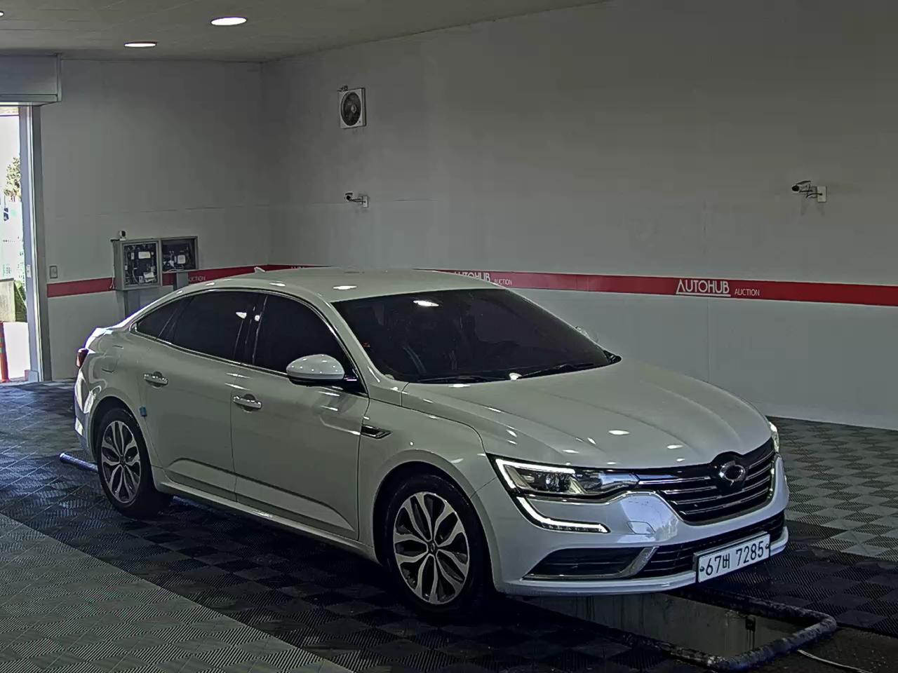 2016 - Renault Samsung SM6