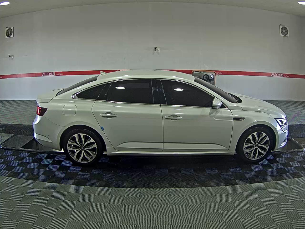 2016 - Renault Samsung SM6