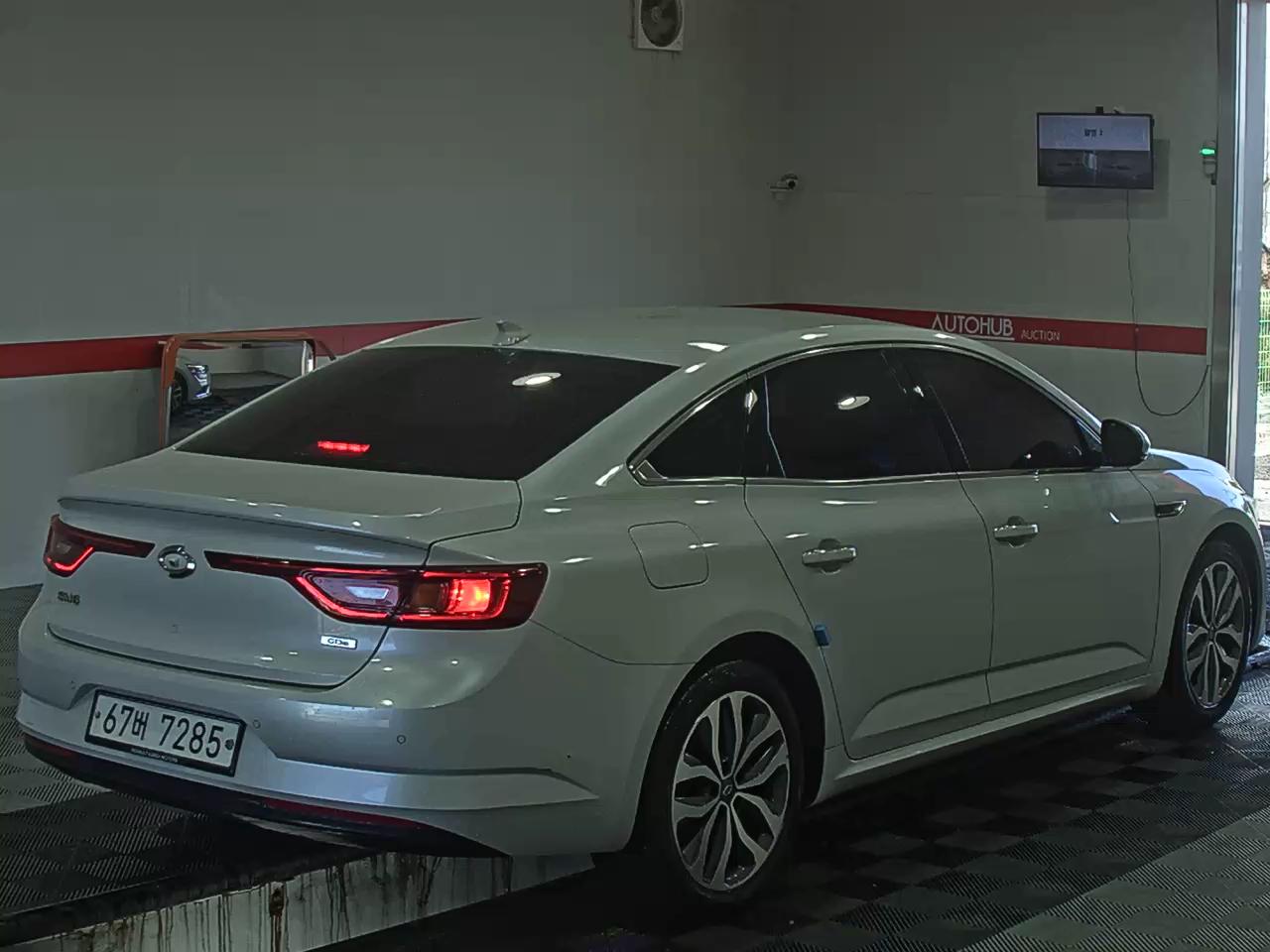 2016 - Renault Samsung SM6